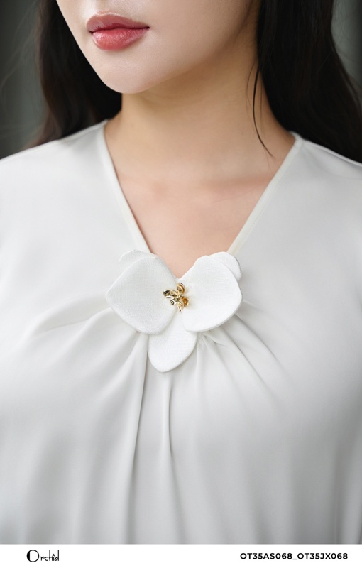 OT35AS068 - Áo lụa queen