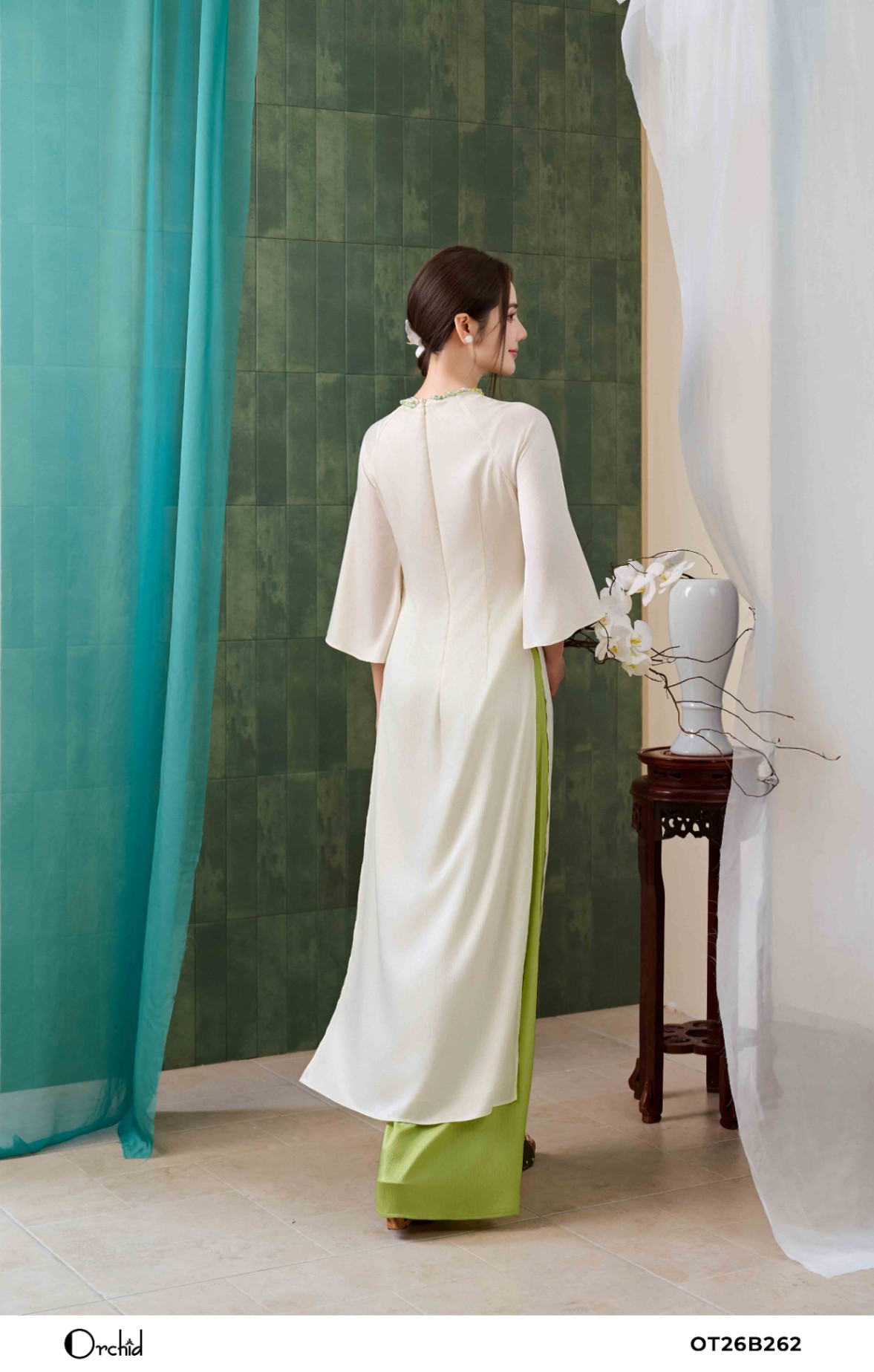 OT26B262 - Sét bộ áo dài lụa ánh nhũ