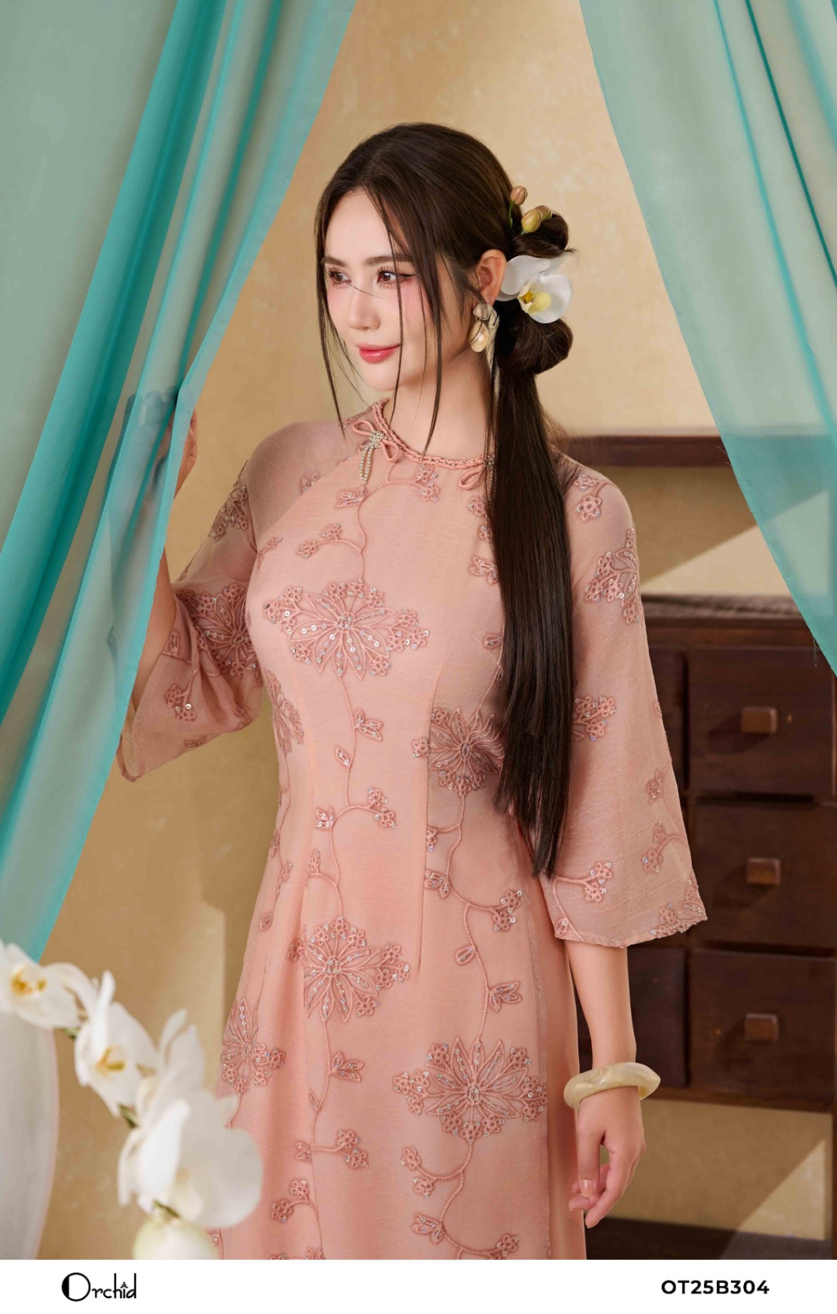 OT25B304 - Sét bộ áo dài tơ thêu hoa 3D nổi kim sa