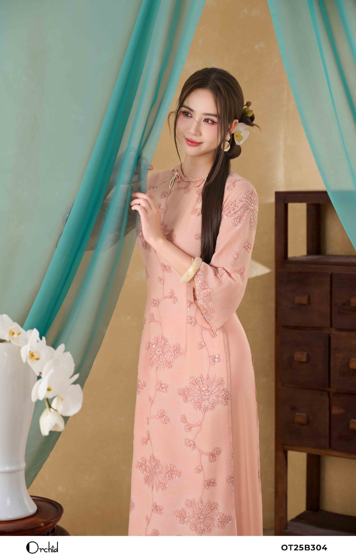 OT25B304 - Sét bộ áo dài tơ thêu hoa 3D nổi kim sa
