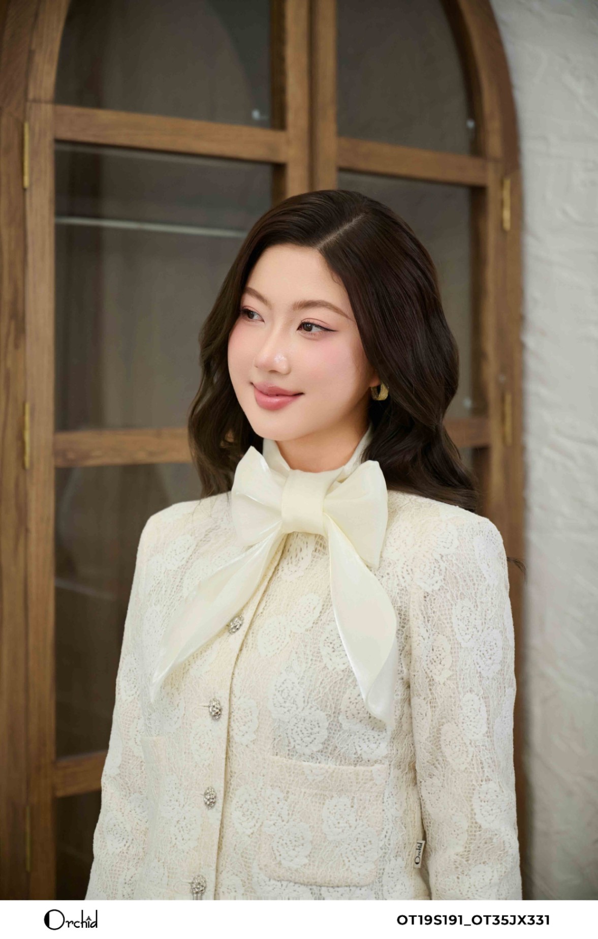 OT19S191 - Áo khoác ren lưới thêu hoa