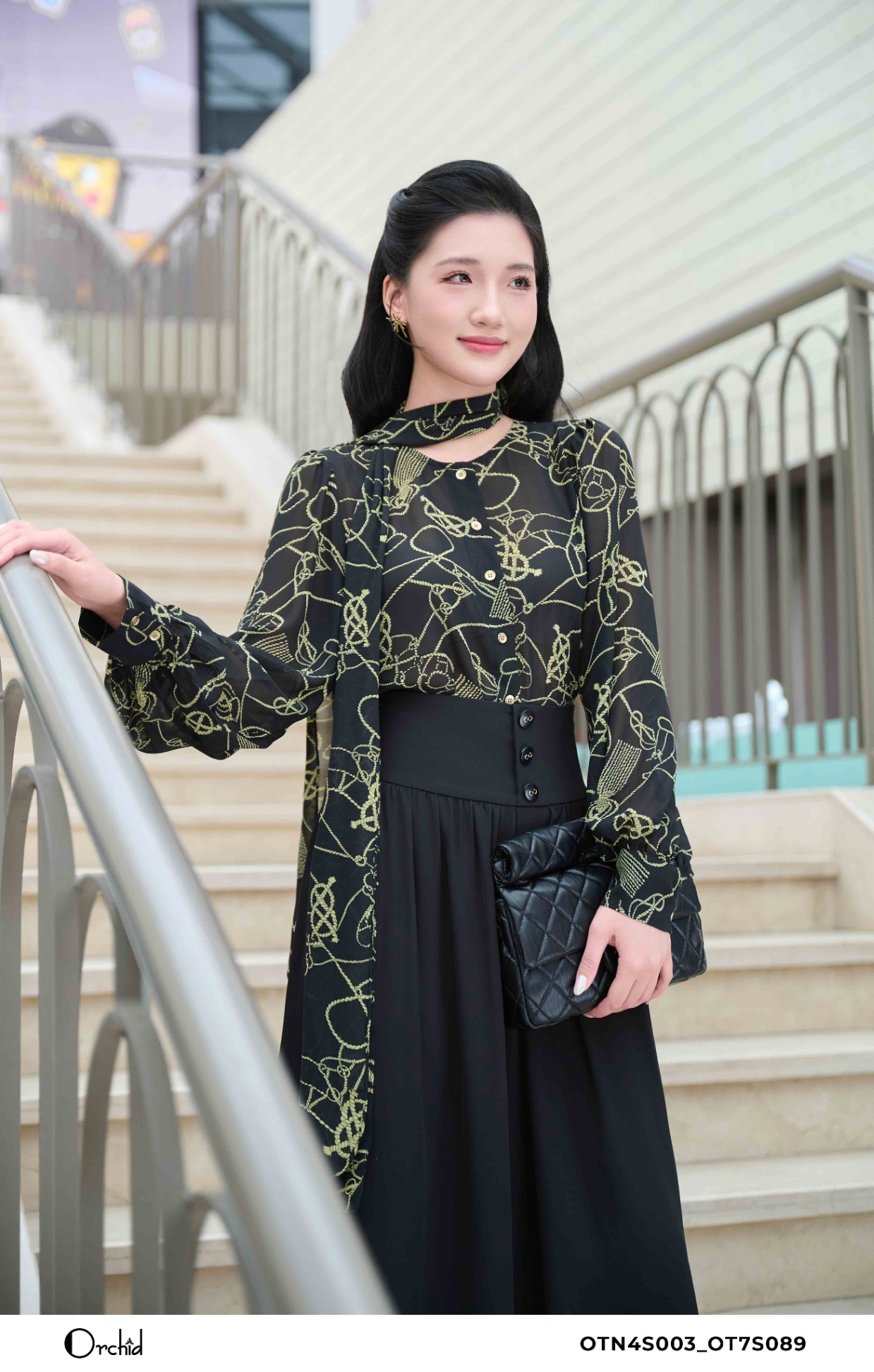 OTN4S003 - Áo tơ họa tiết