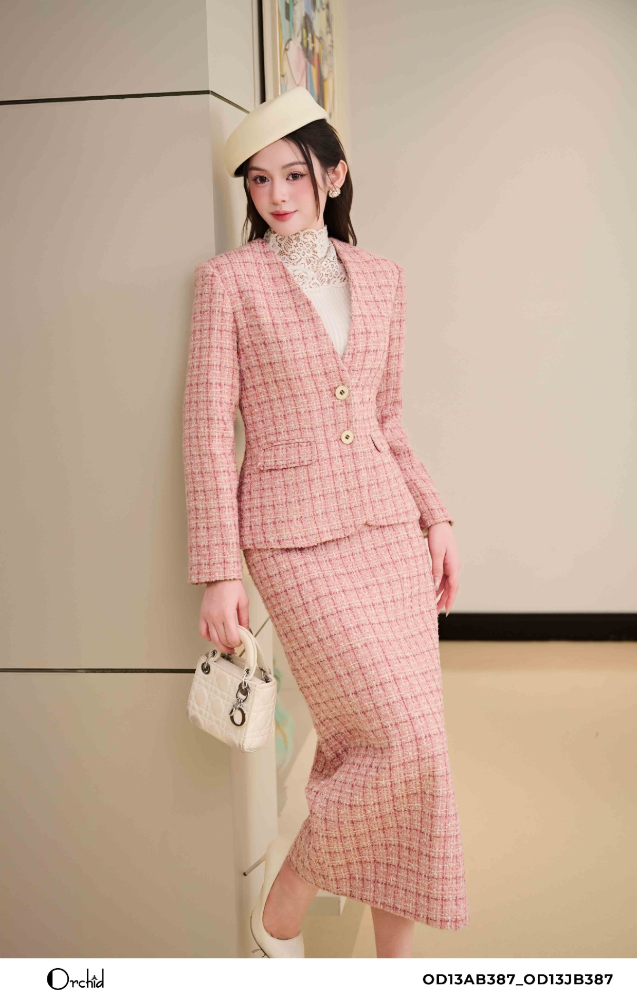 OD13AB387 - Bộ dạ tweed kẻ kim tuyến