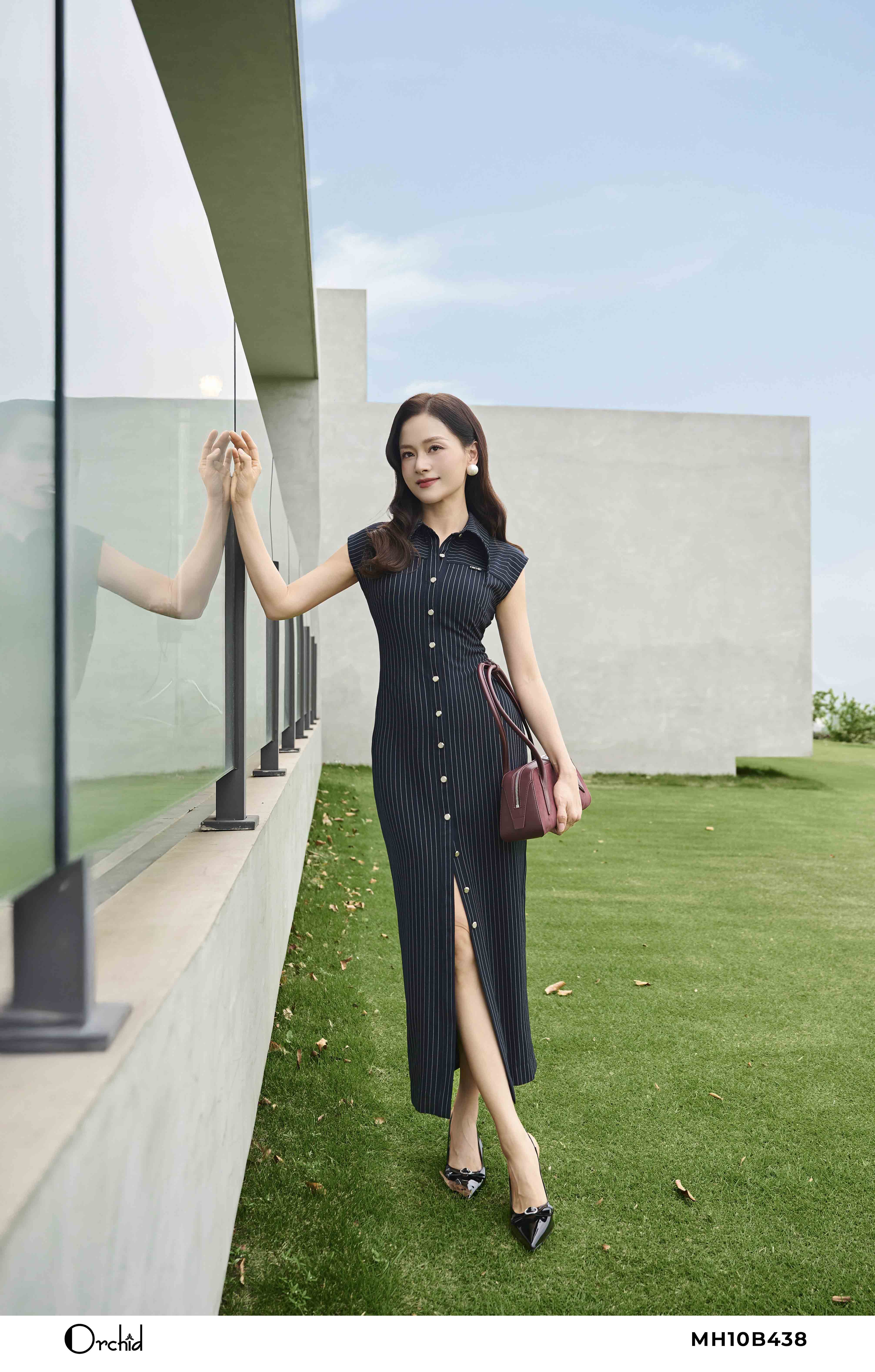 MH10B438 - Đầm twill silk kẻ