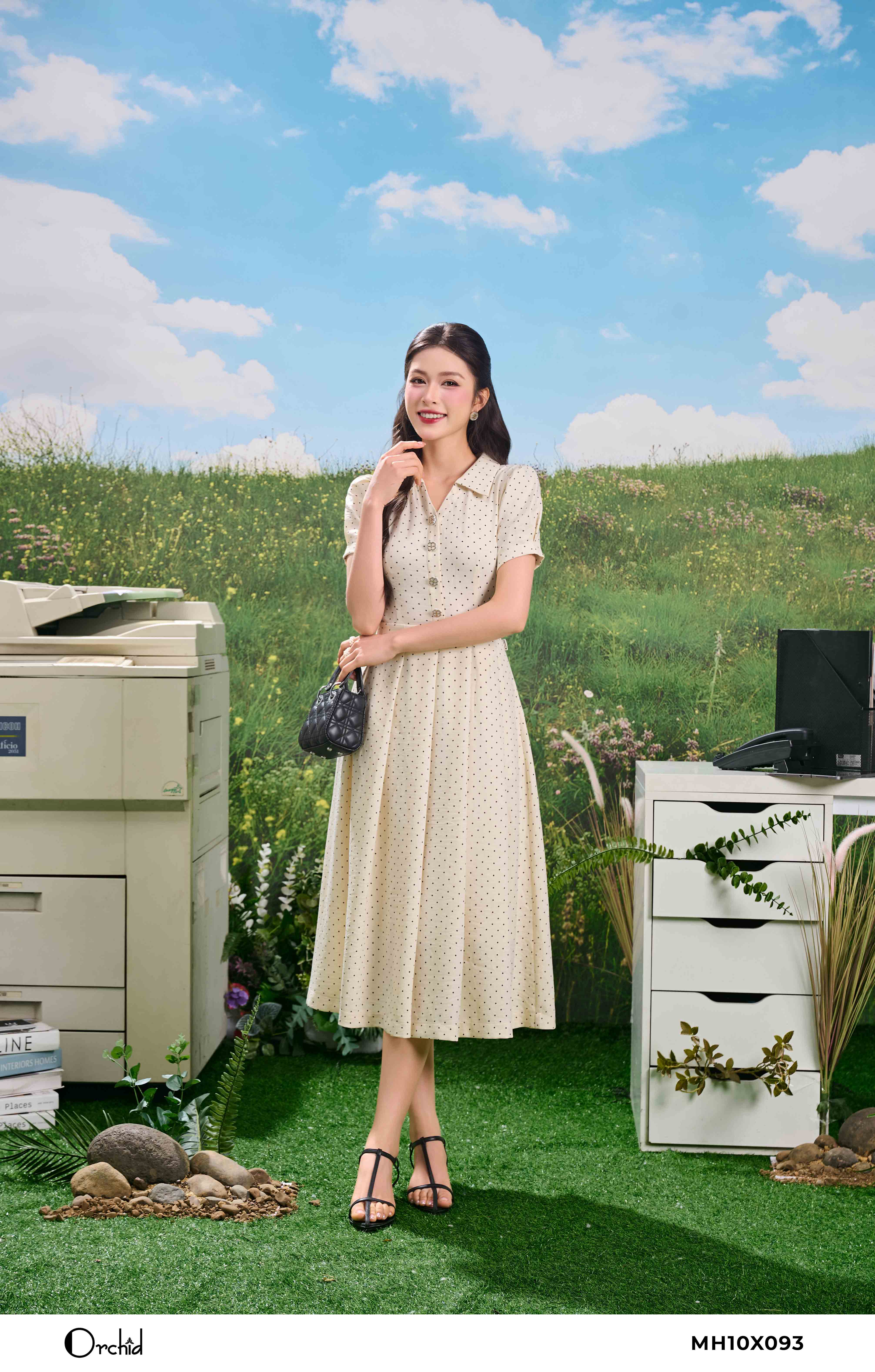MH10X093 - Đầm đũi chéo chấm bi