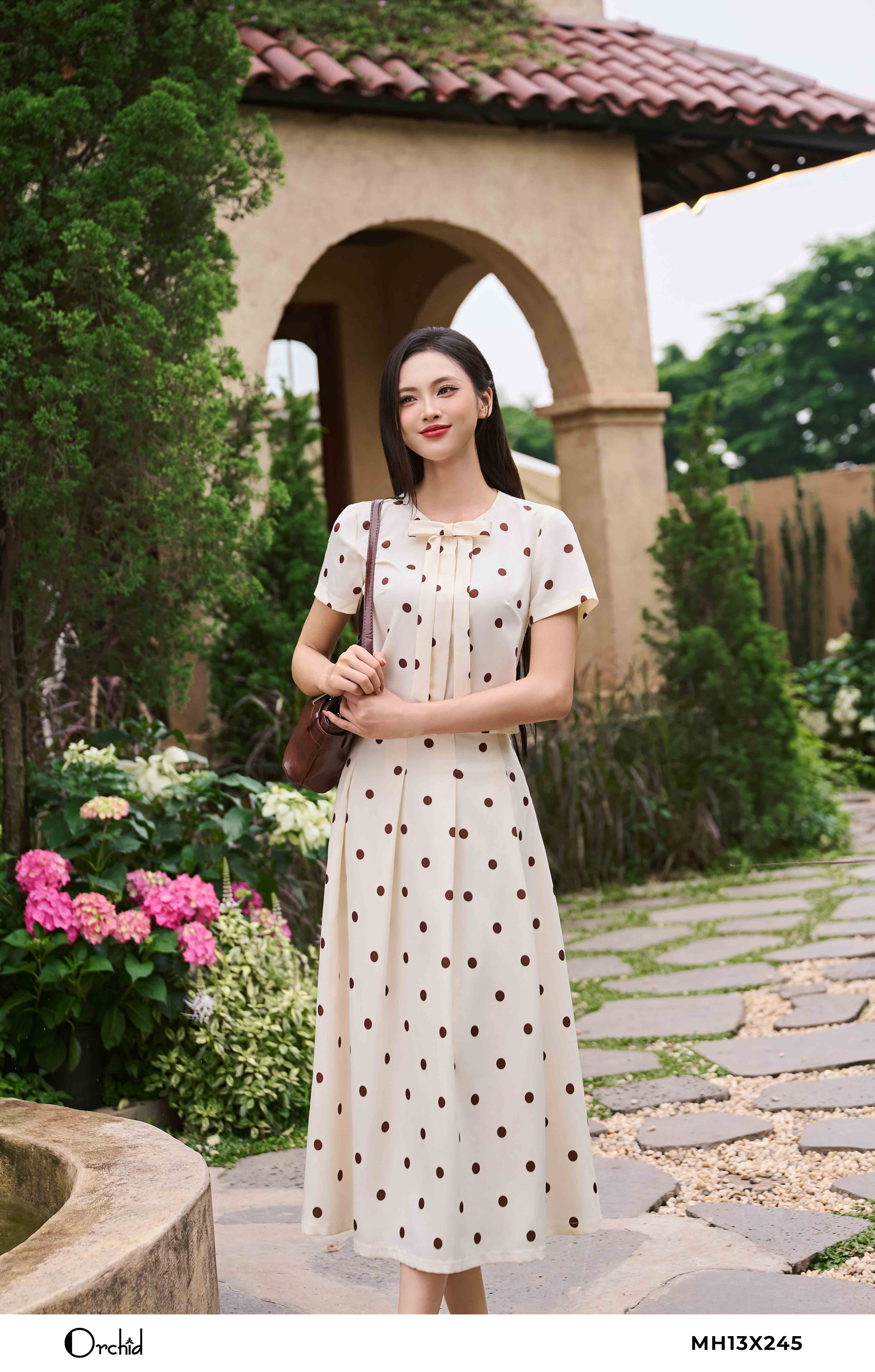 MH13X245 - Bộ twill silk chấm bi nâu