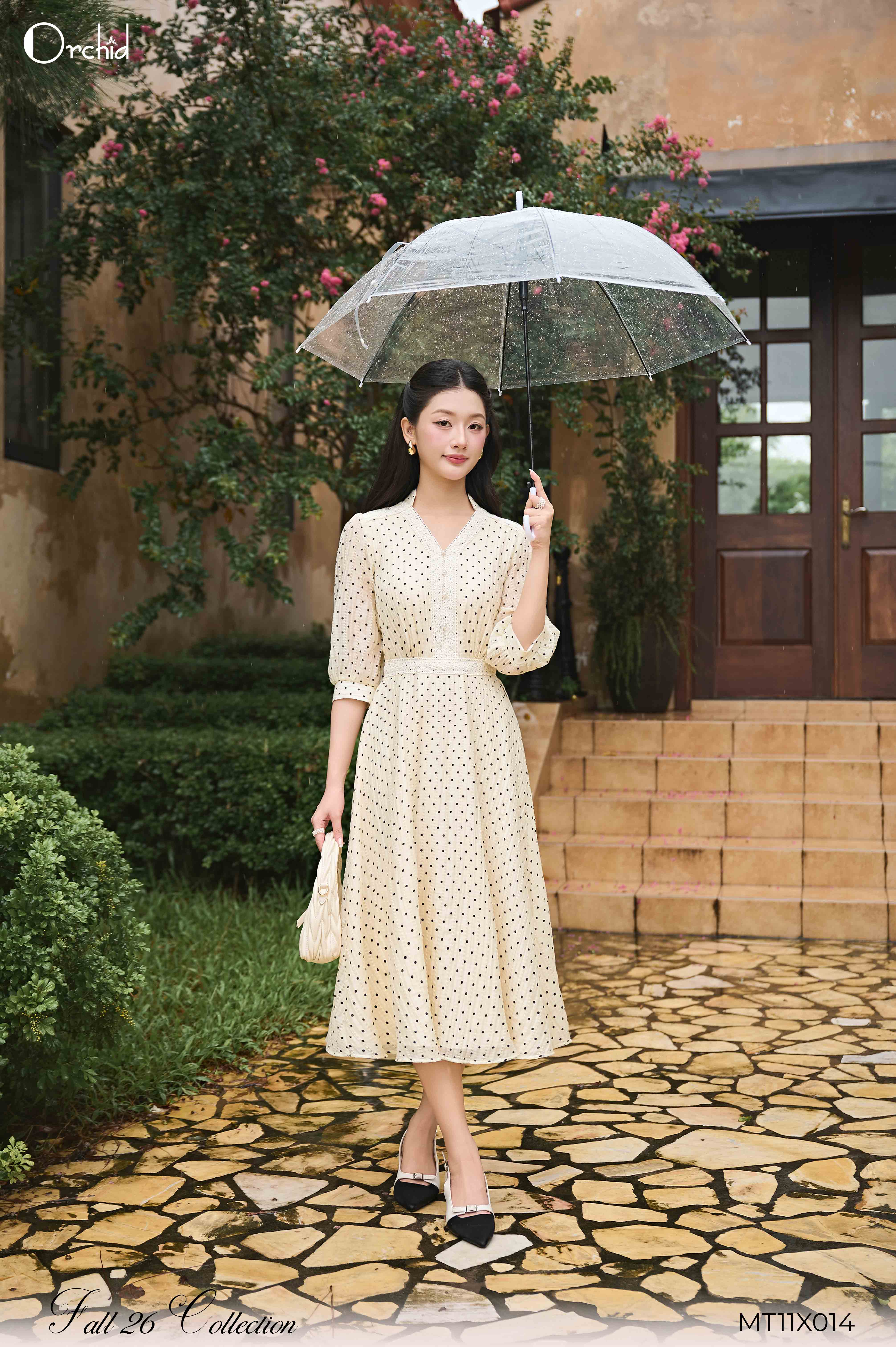 MT11X014 - Đầm tơ dập vân chấm bi