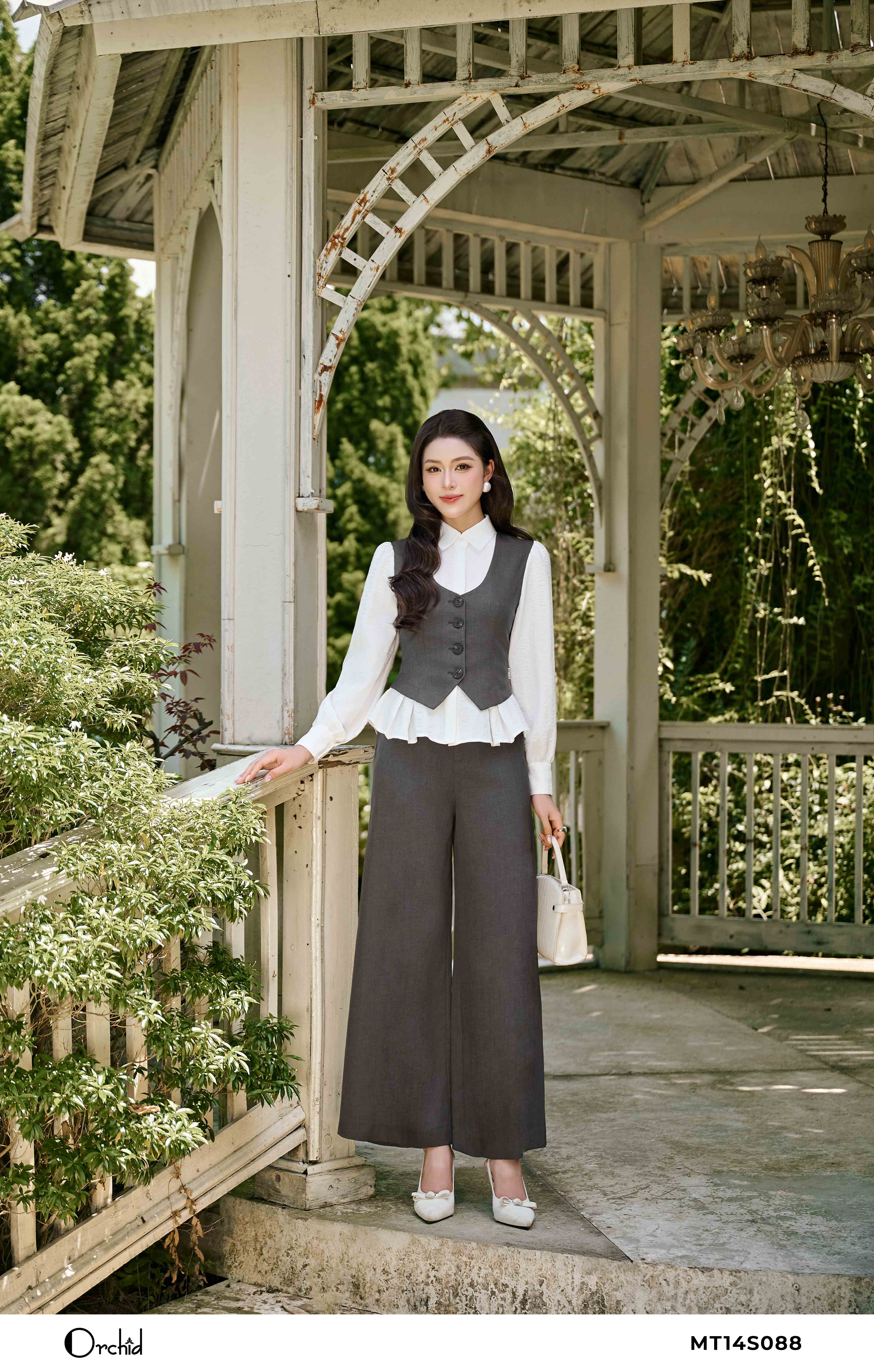 MT14S088 - Bộ twill silk phối đũi vân kẻ trắng