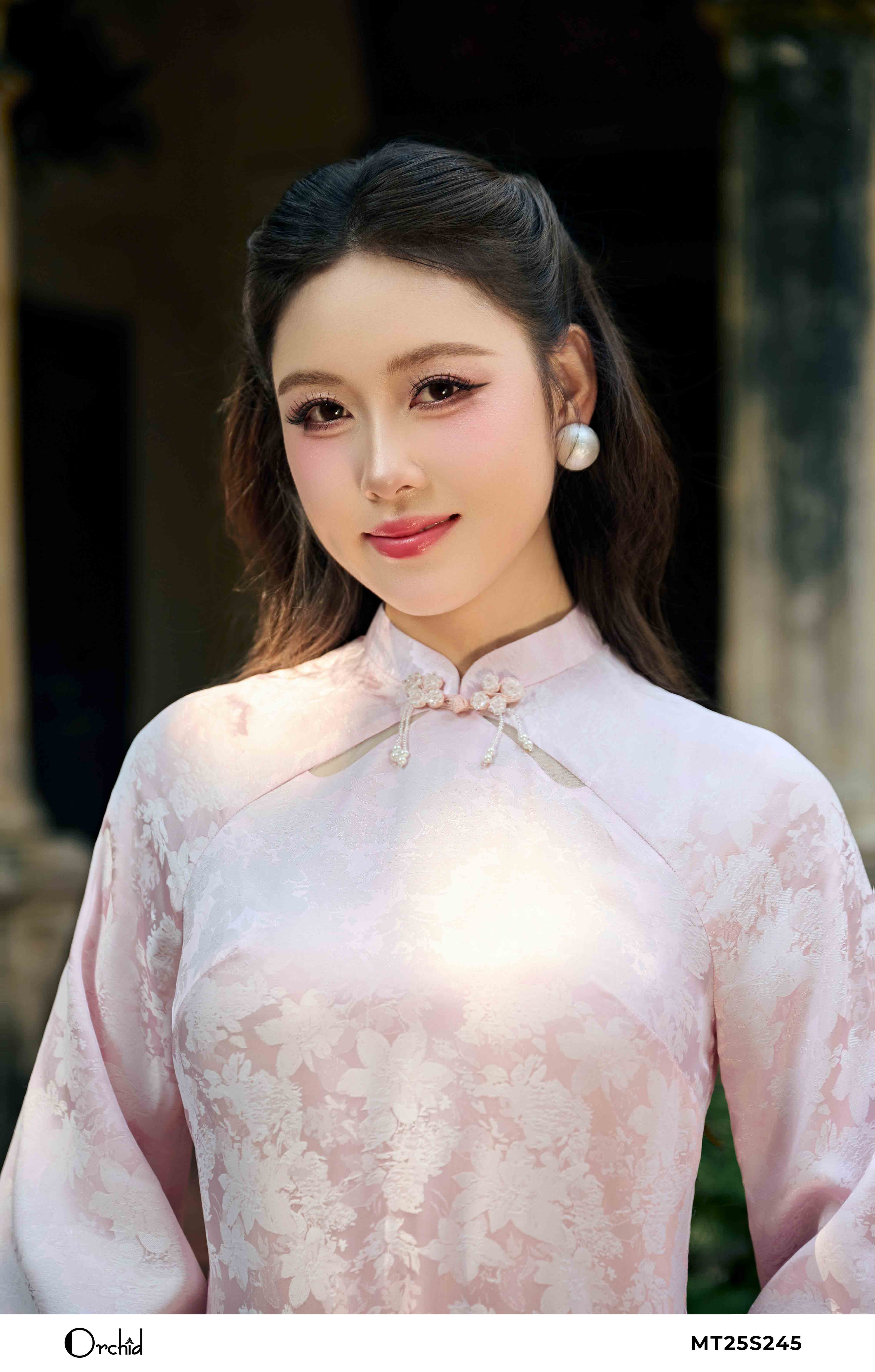 MT25S245 - Bộ áo dài lụa hoa