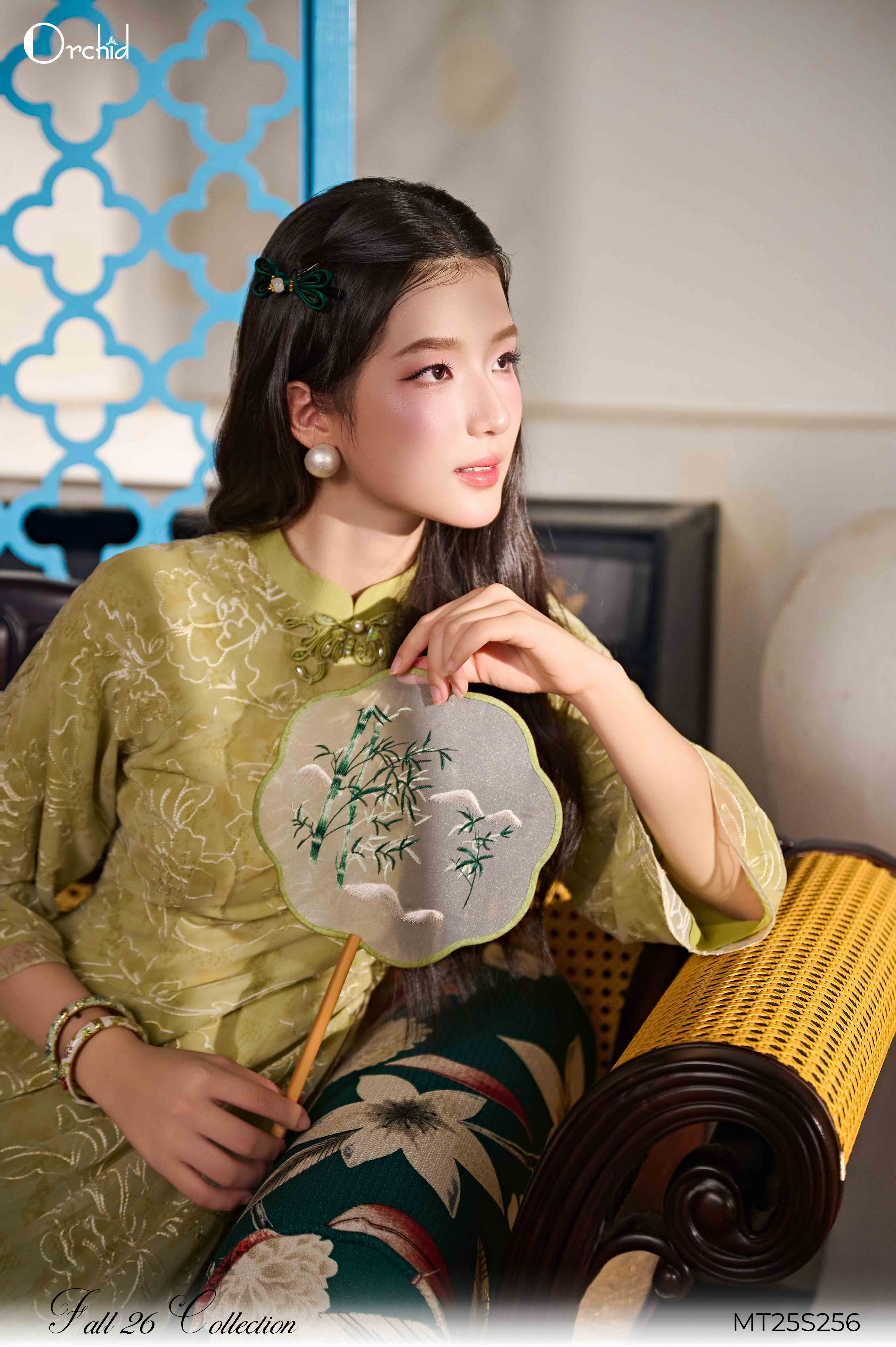 MT25S256 - Bộ áo dài lưới họa tiết thêu hoa nổi