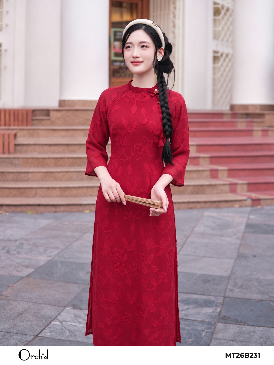 MT26B231 - Bộ áo dài tơ dệt thêu họa tiết hoa