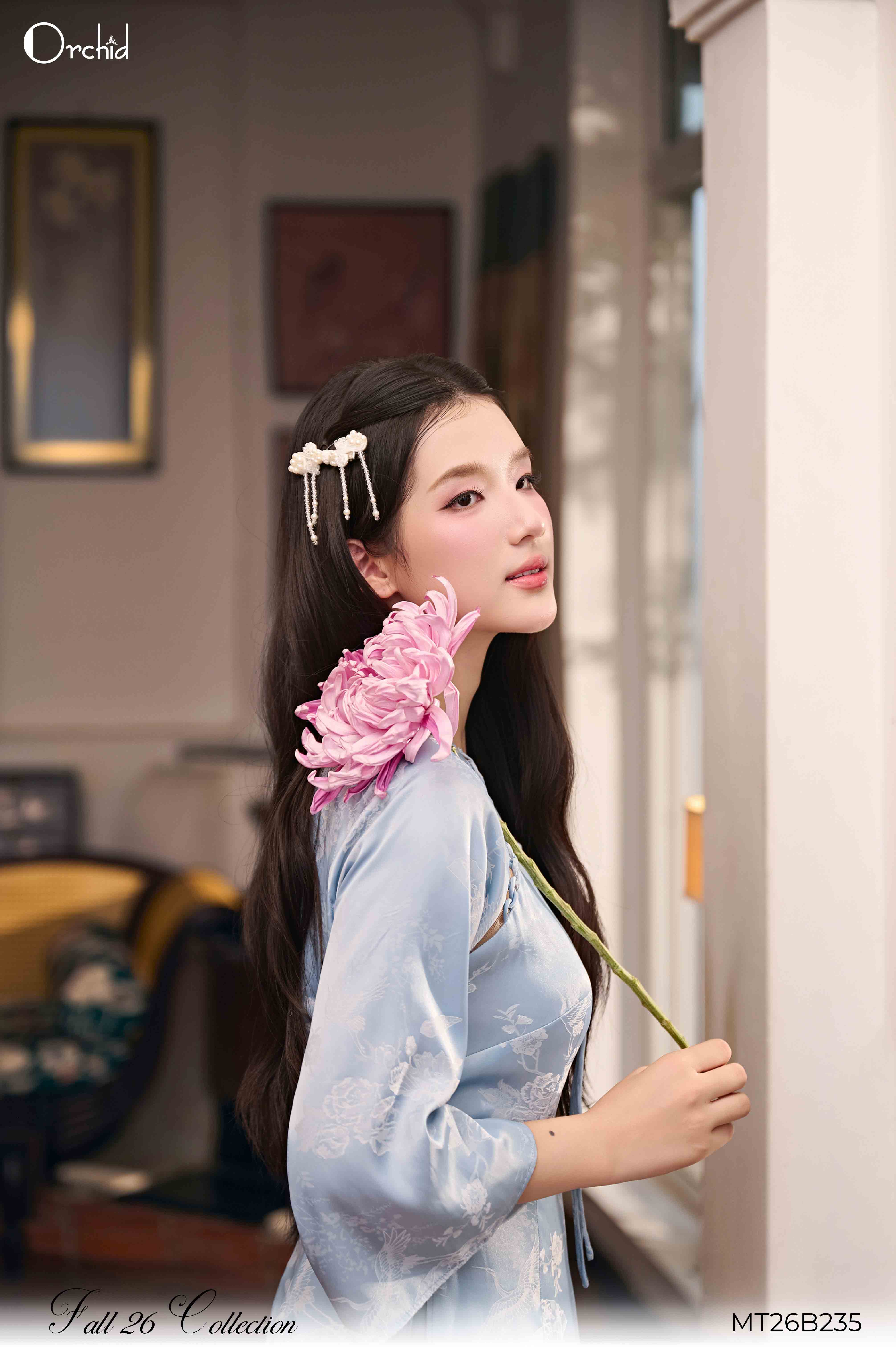 MT26B235 - Áo lụa họa tiết hoa chim hạc