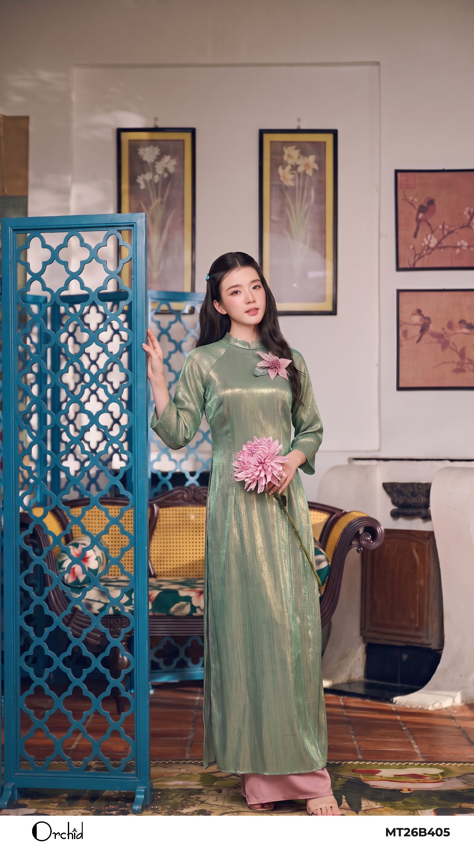 MT26B405 - Bộ áo dài lụa ánh kim