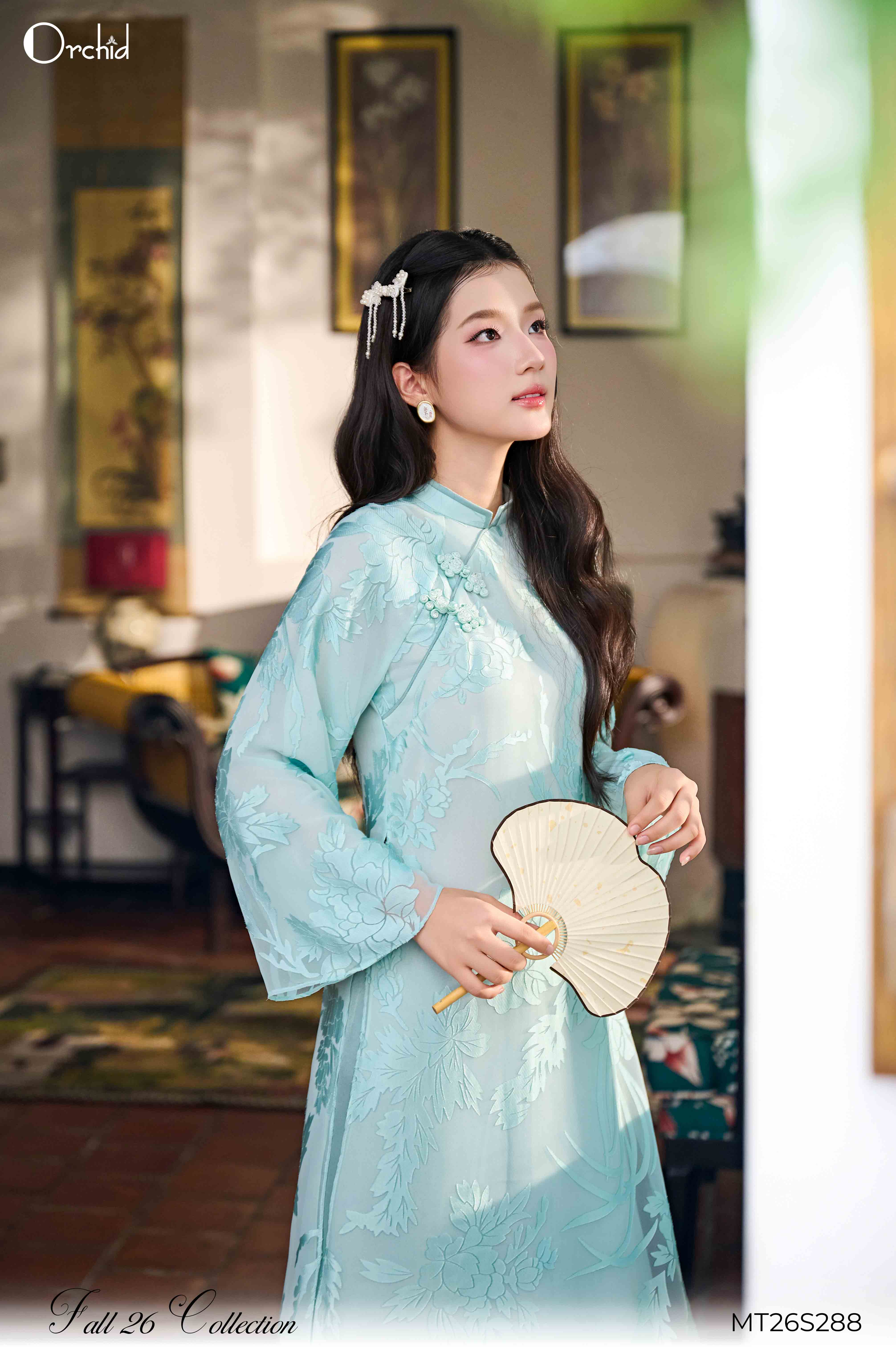 MT26S288 - Bộ áo dài tơ dập họa tiết nổi