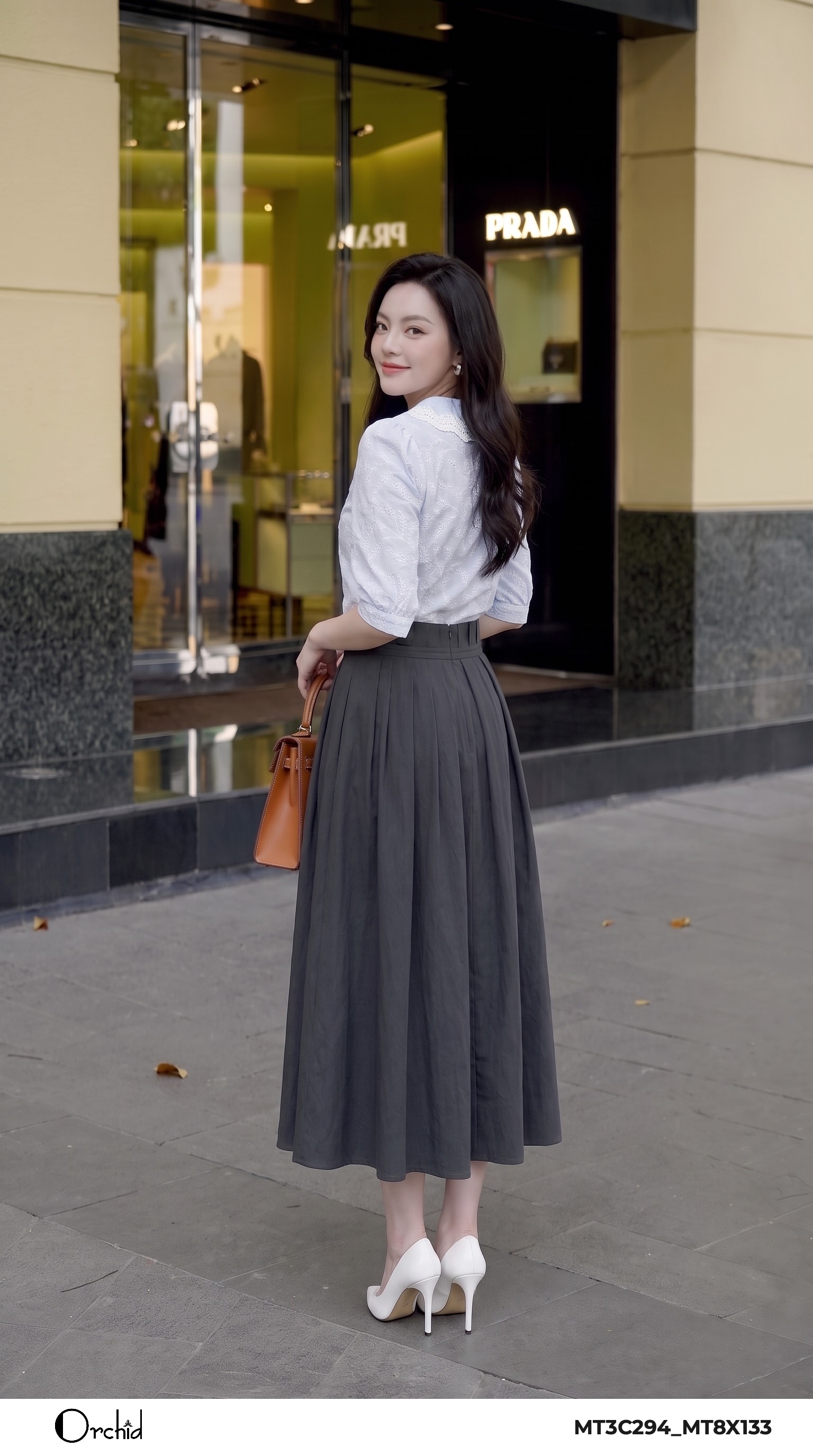 MT3C294 - Áo thô hoa xanh