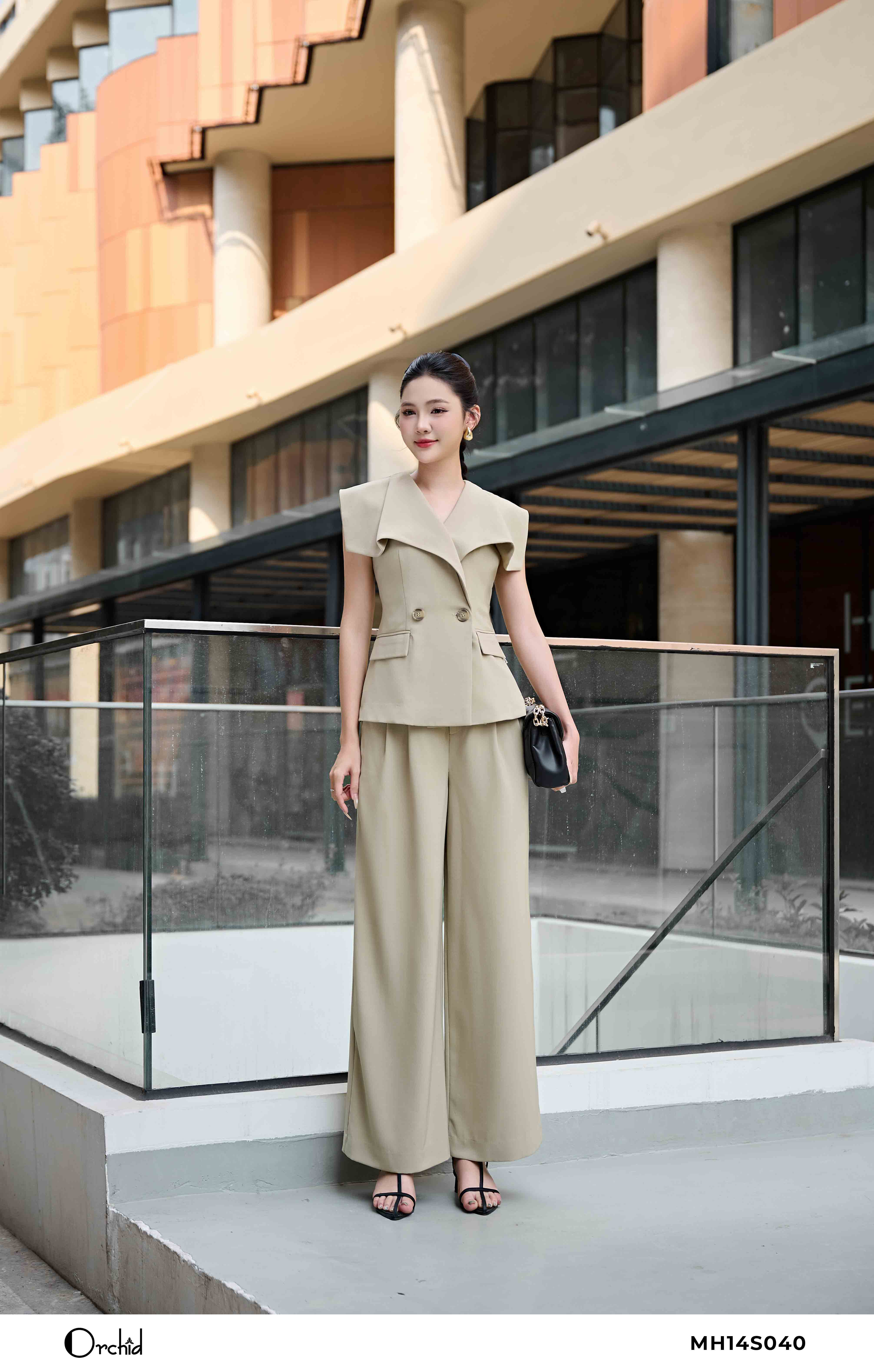 MH14S040-Bo-twill-silk-van-cheo-1.jpg?v=1776827833
