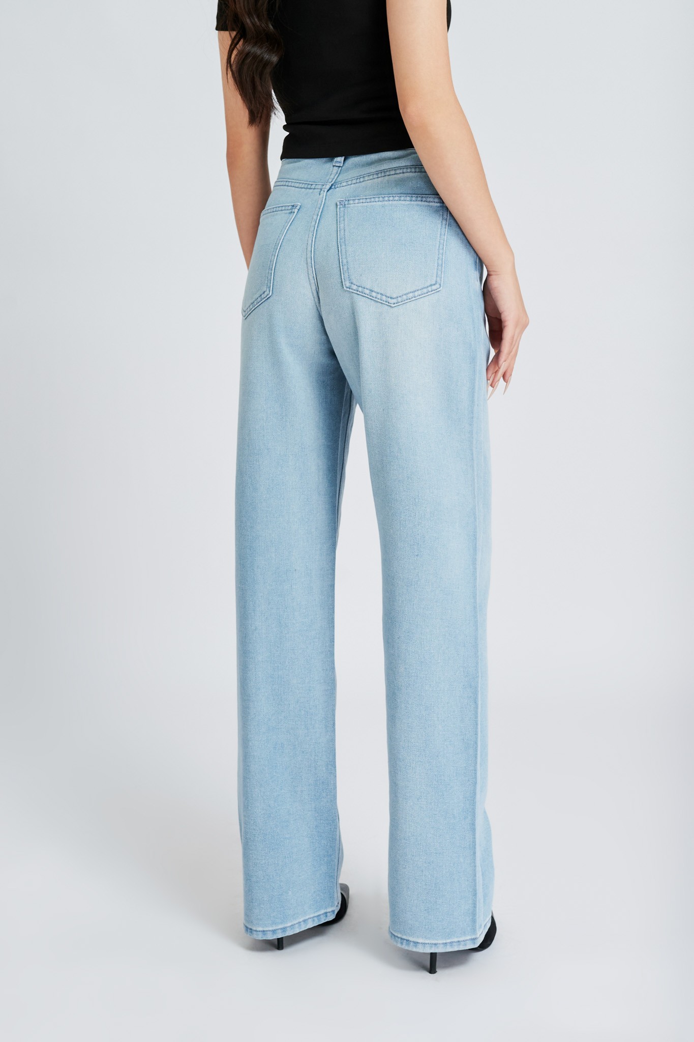 Quần Jeans nữ dáng suông 24V03, By and By