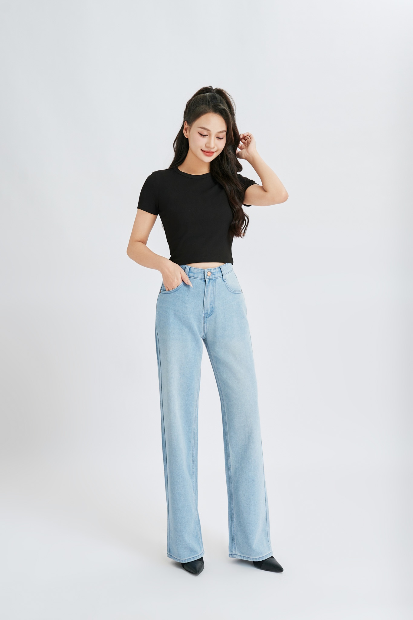 Quần Jeans nữ dáng suông 24V03, By and By