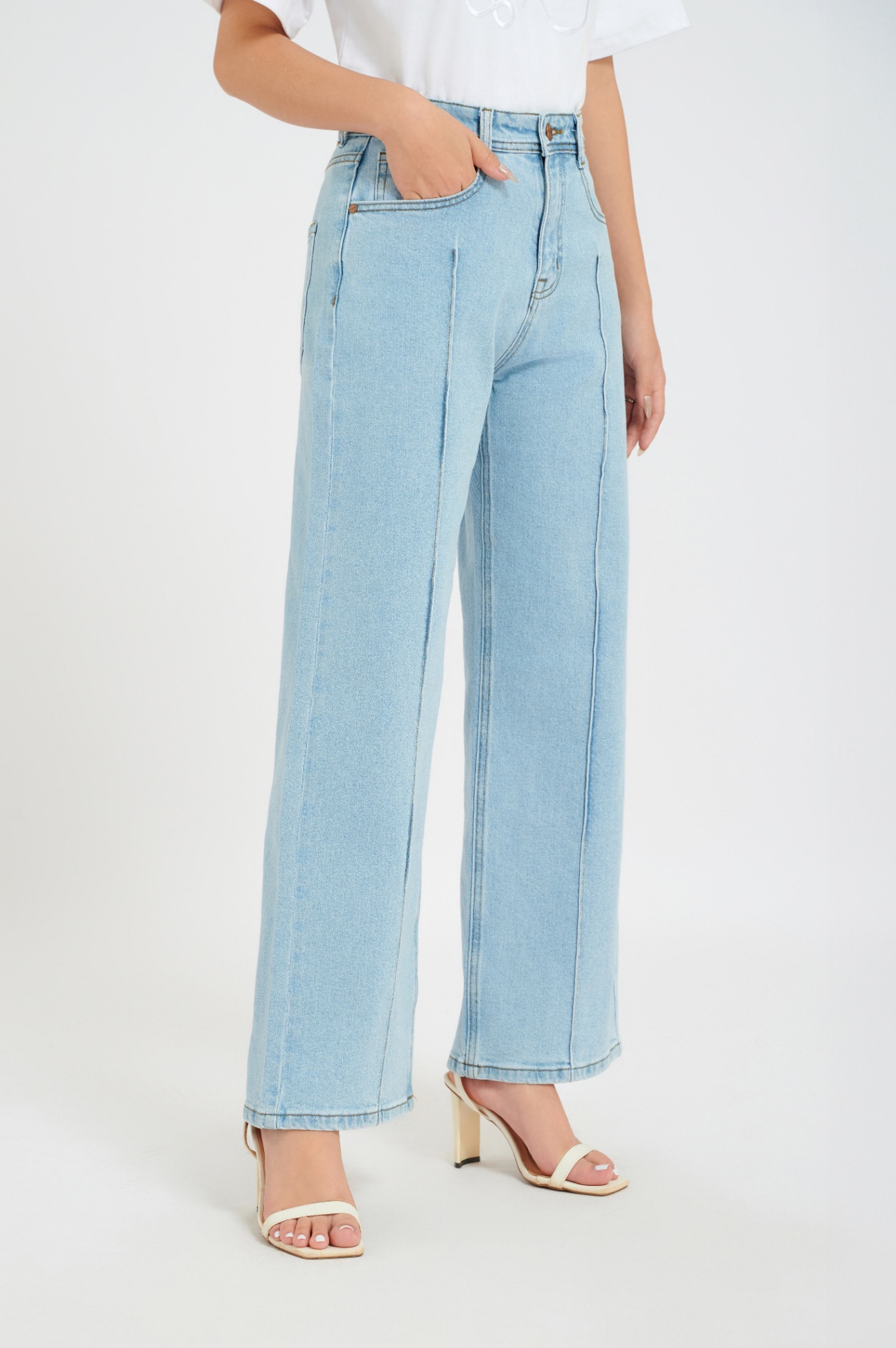 Quần Jeans nữ suông đường gân trước 24V08, By and By