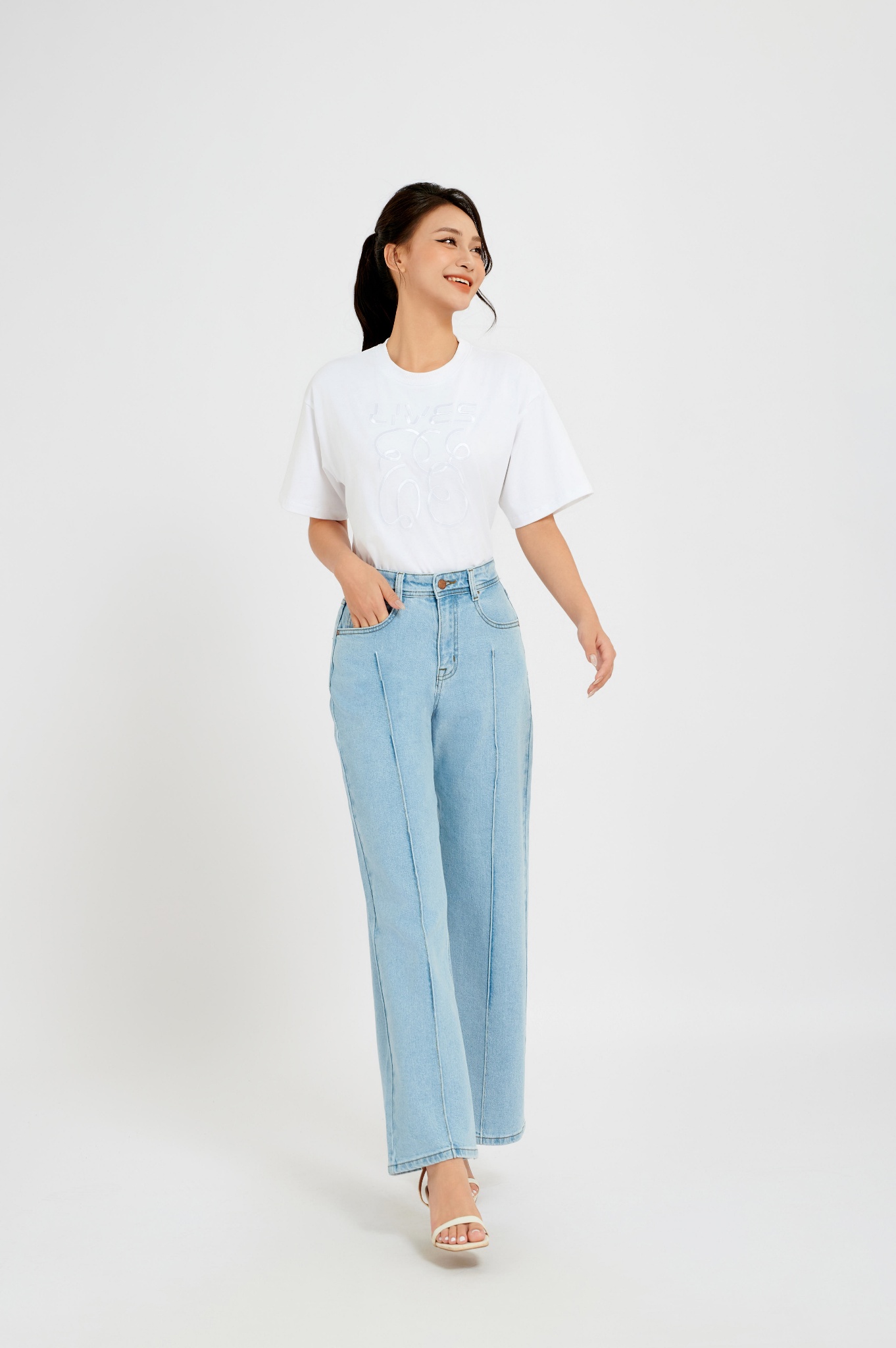 Quần Jeans nữ suông đường gân trước 24V08, By and By