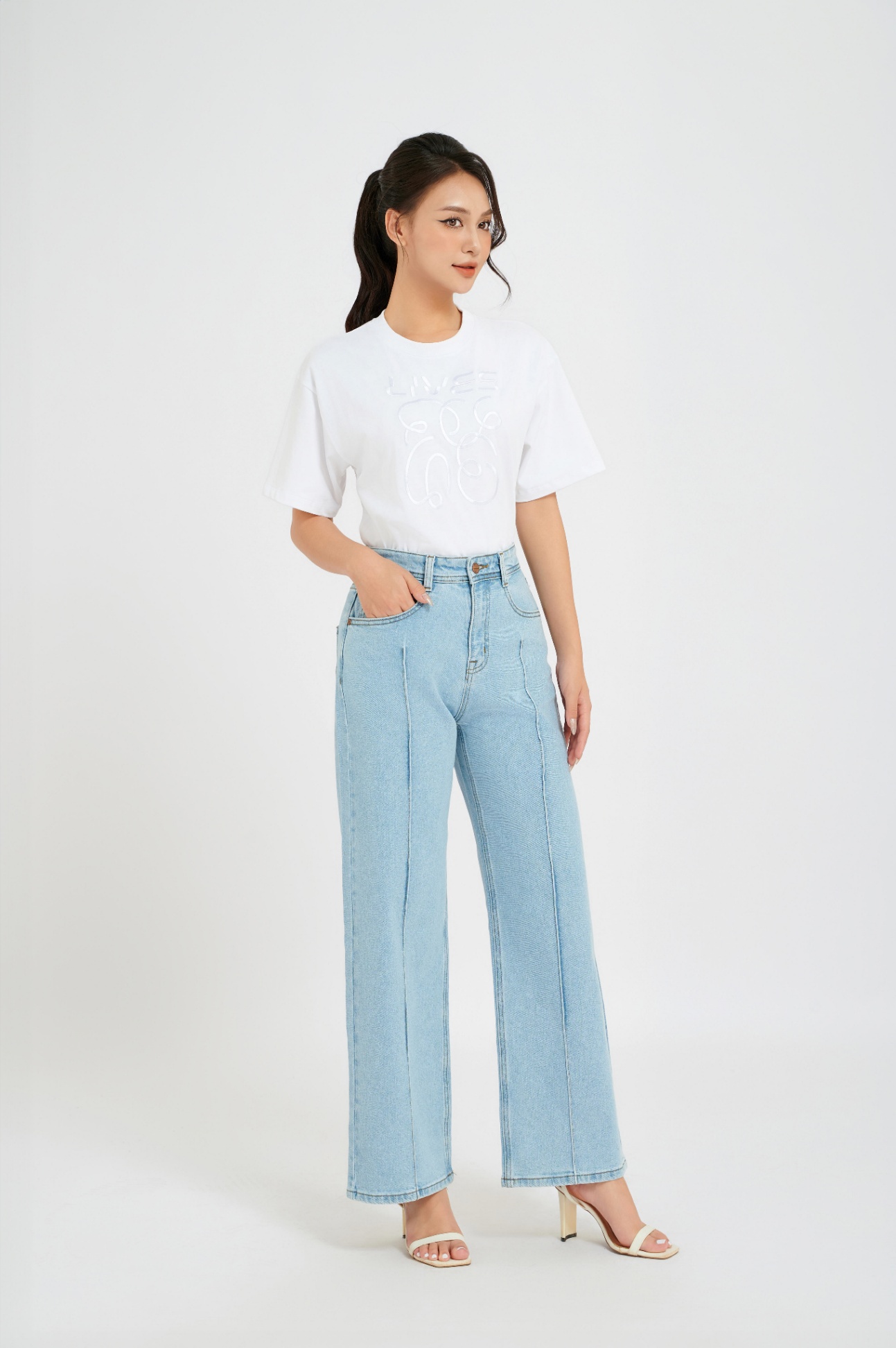 Quần Jeans nữ suông đường gân trước 24V08, By and By