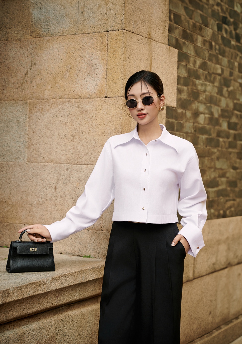 Áo SM nữ Croptop măng séc kiểu 24CH126, Blessing