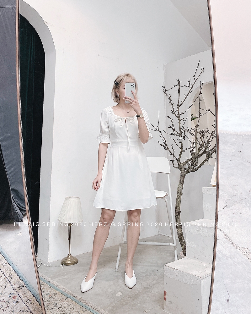 Mia Dress (Váy ren thắt 2 dây eo) – Glamnest