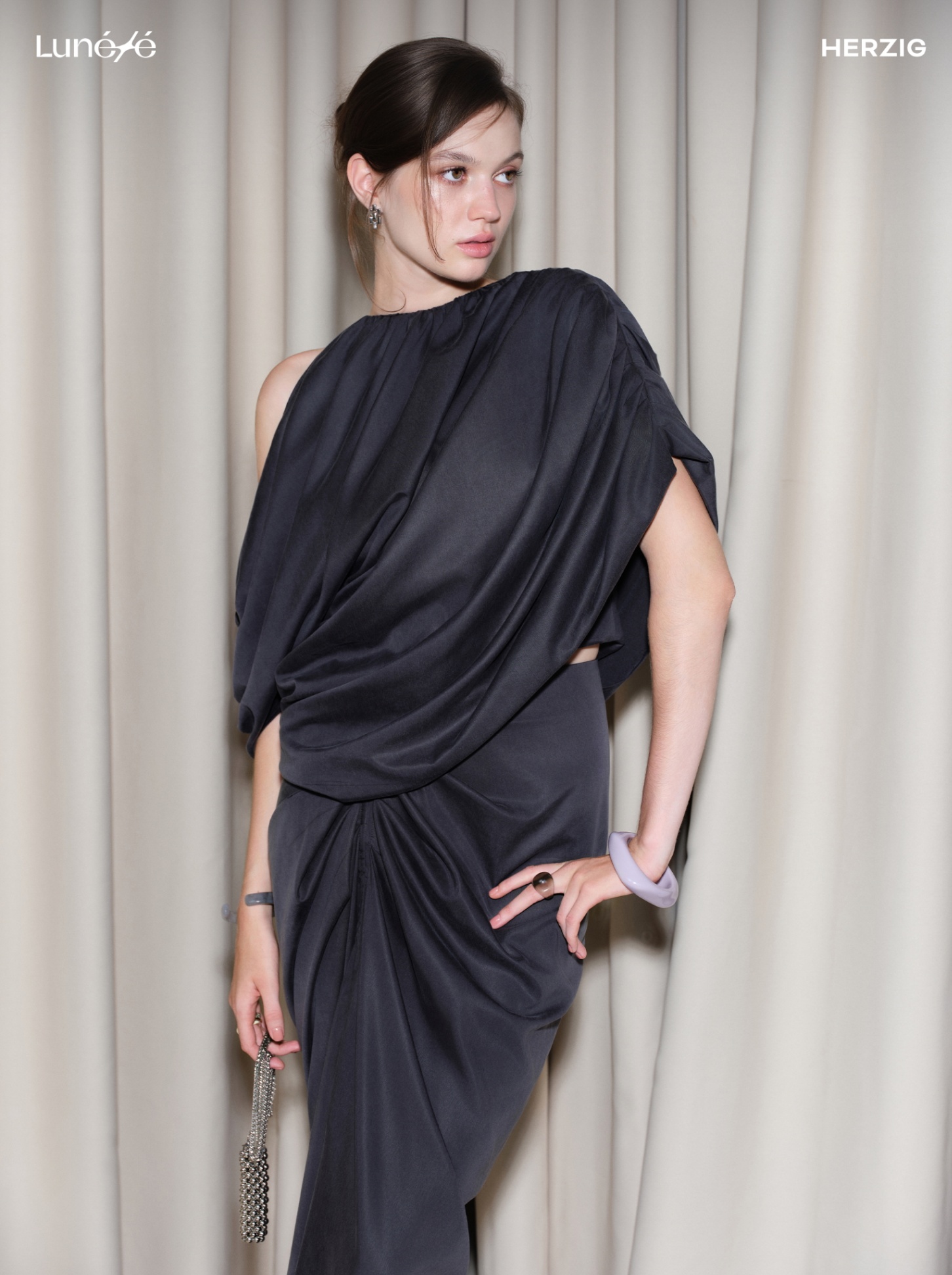Eclipse top