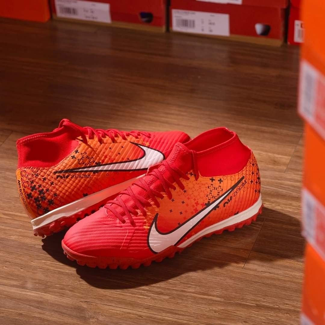 Nike Mercurial MDS 007 với hai phiên bản Vapor 15 và Superfly 9 Academy TF 1