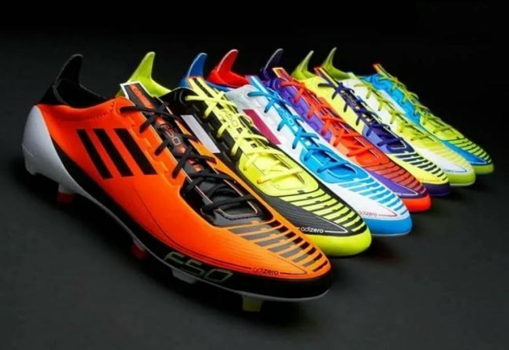 Adidas và nền công nghiệp bóng đá 1