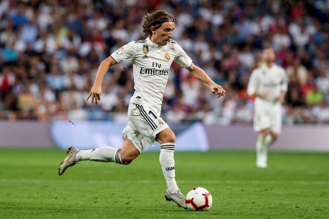 Luka Modric - Top 10 tiền vệ hay nhất thế giới mọi thời đại