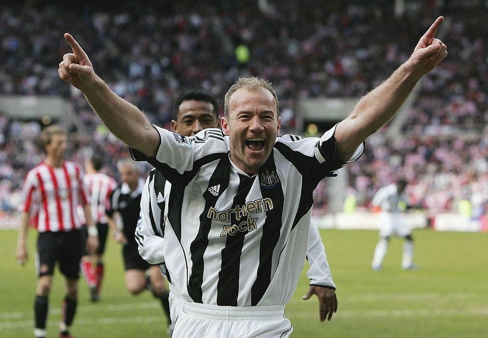 Alan Shearer - Top 10 cầu thủ mang áo số 9