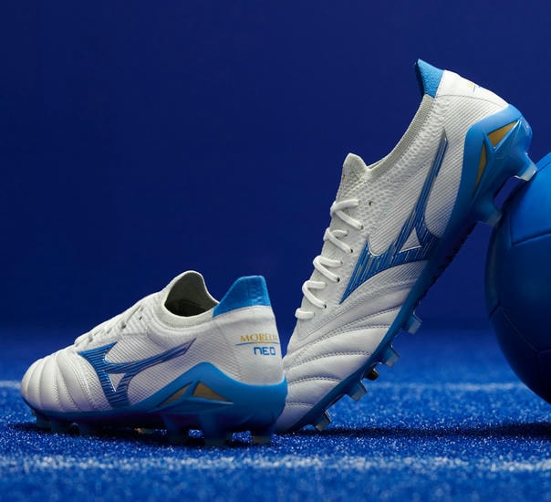 Mizuno Morelia Neo