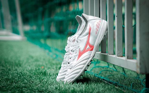 Đánh giá Mizuno Morelia Neo 3 TF