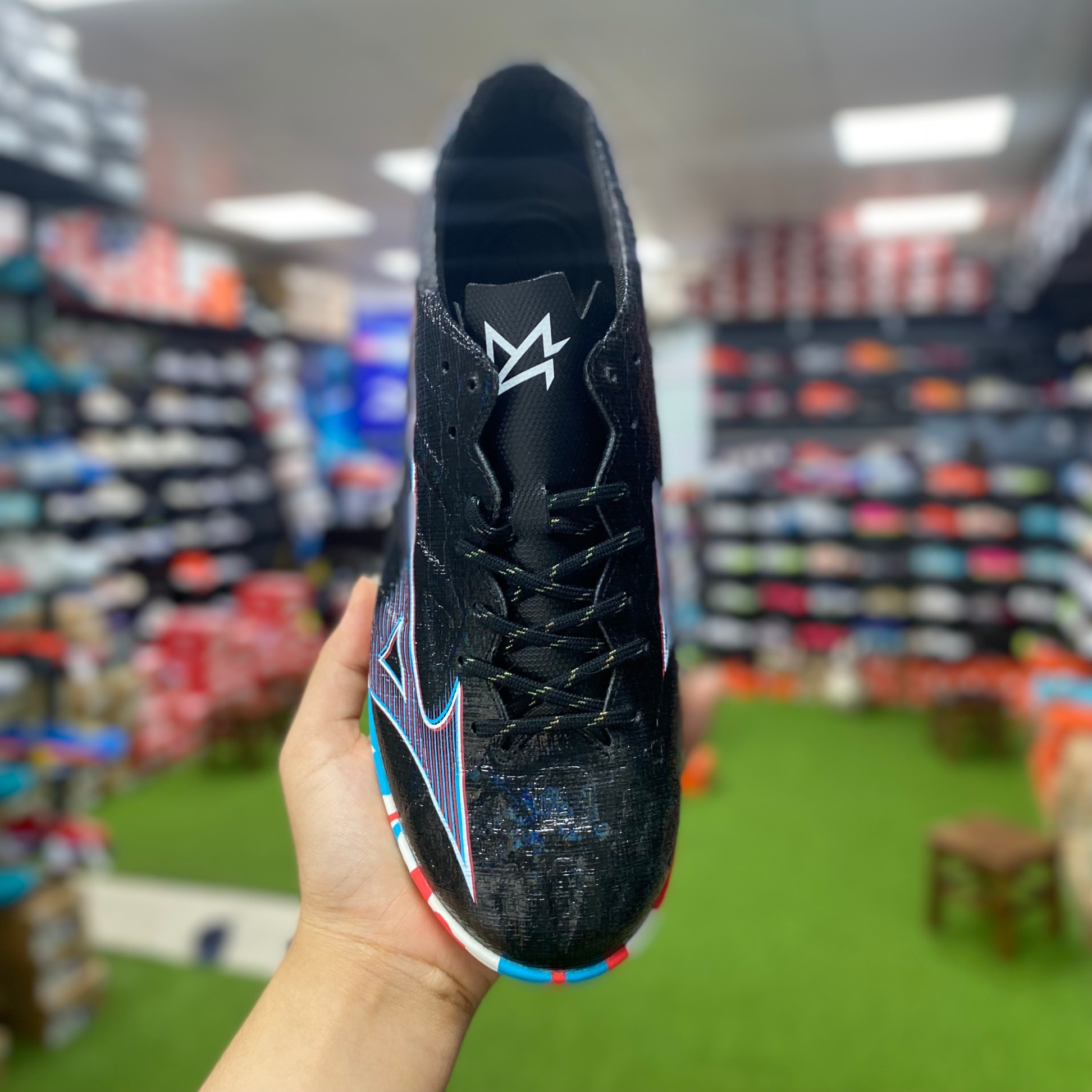 Mizuno Alpha Pro AS TF - Đen P1GD236401