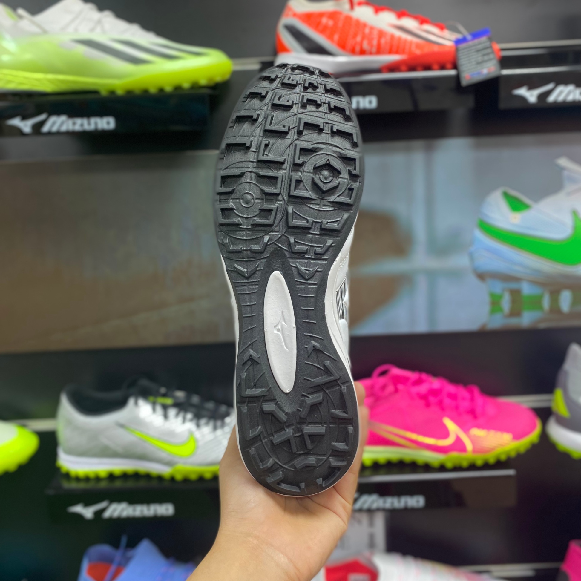 Mizuno Morelia Neo IV Pro AS (Neo 4) Trắng/Đen P1GD233409