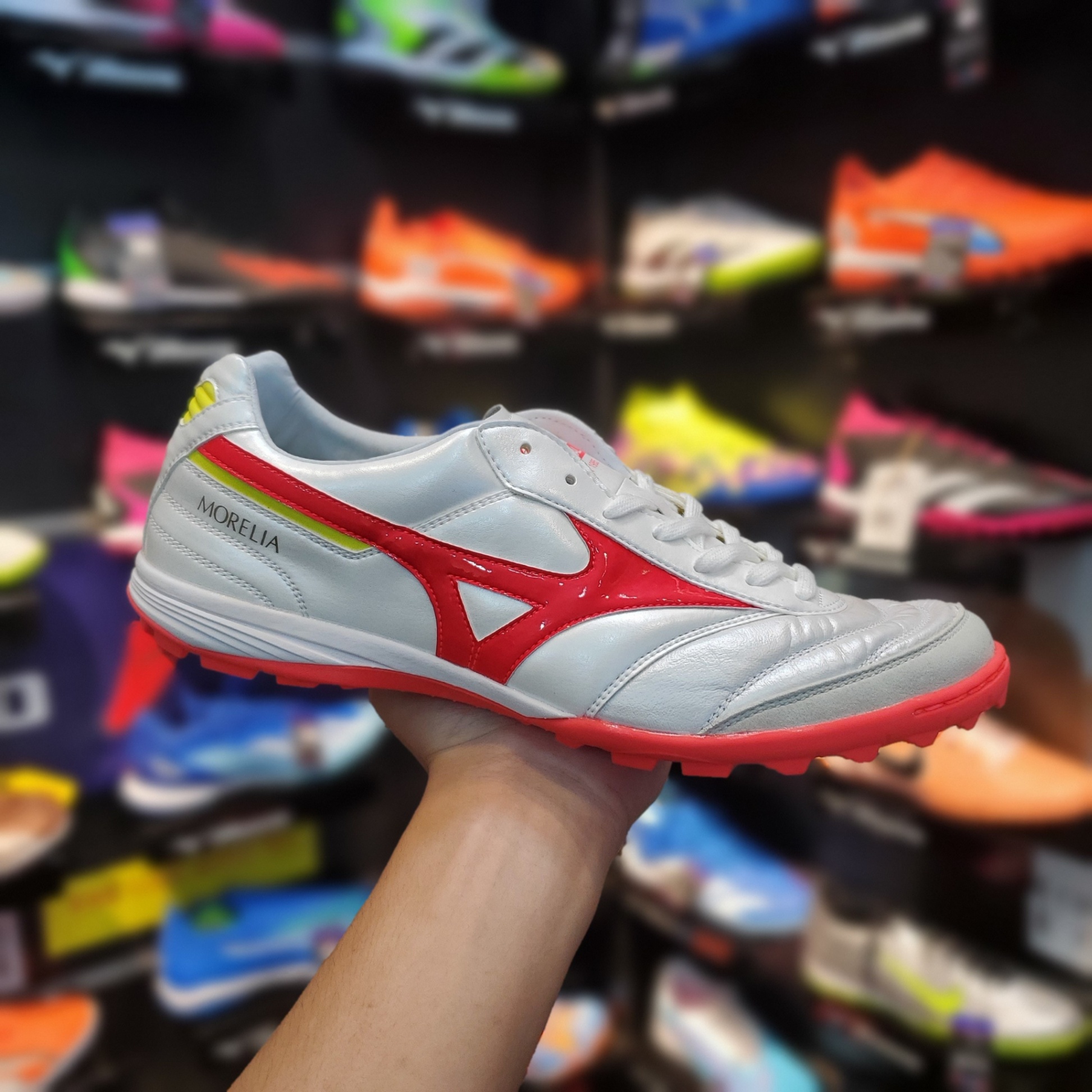 Mizuno Morelia Sala Elite TF - Trắng/Đỏ - Q1GB230164