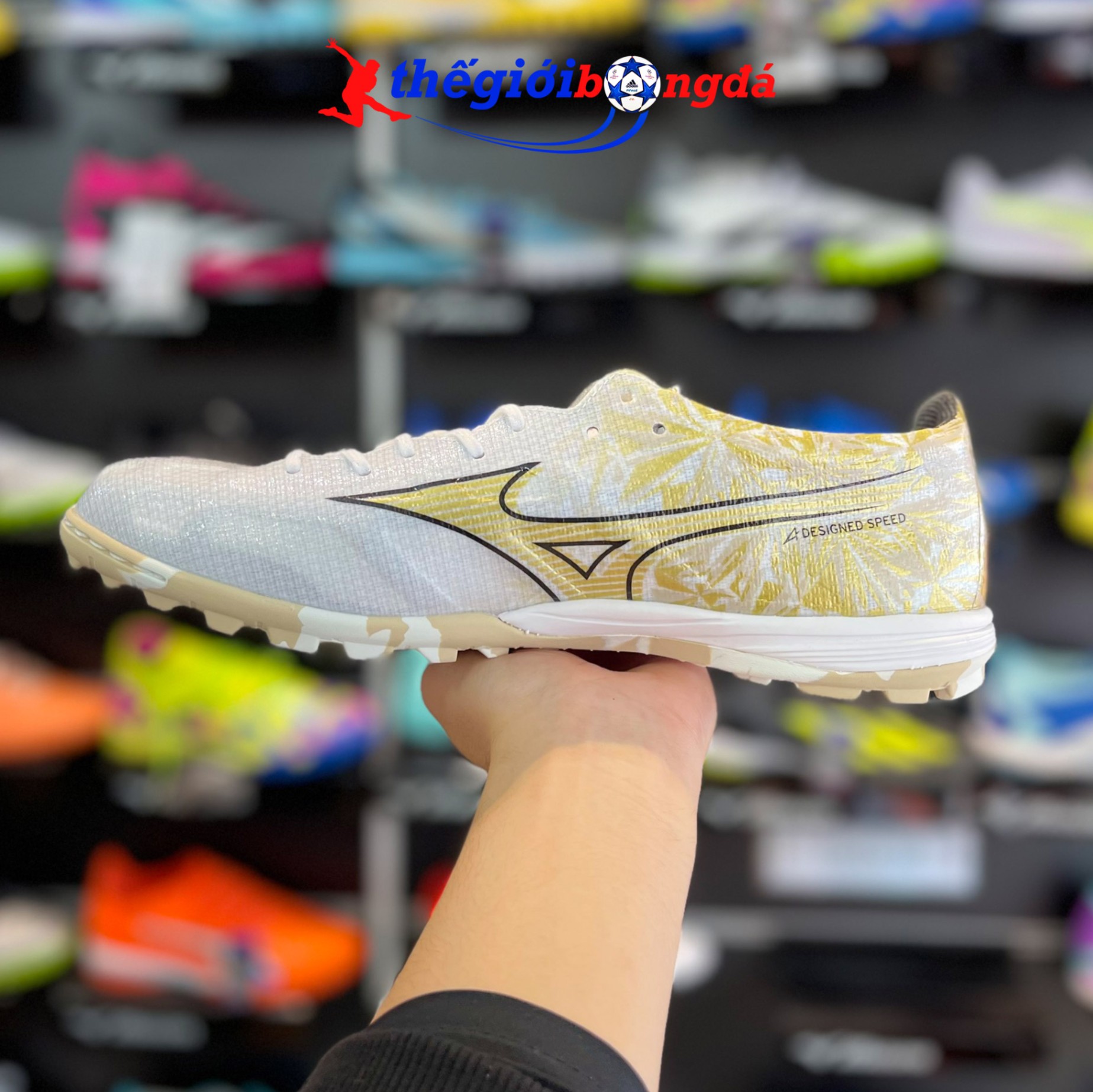 Mizuno alpha pro as tf prism gold - white/gold/black p1gd246450