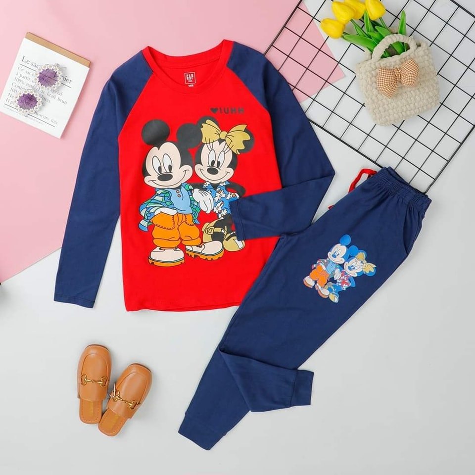 TAY DÀI BÉ GÁI ĐỎ MICKEY