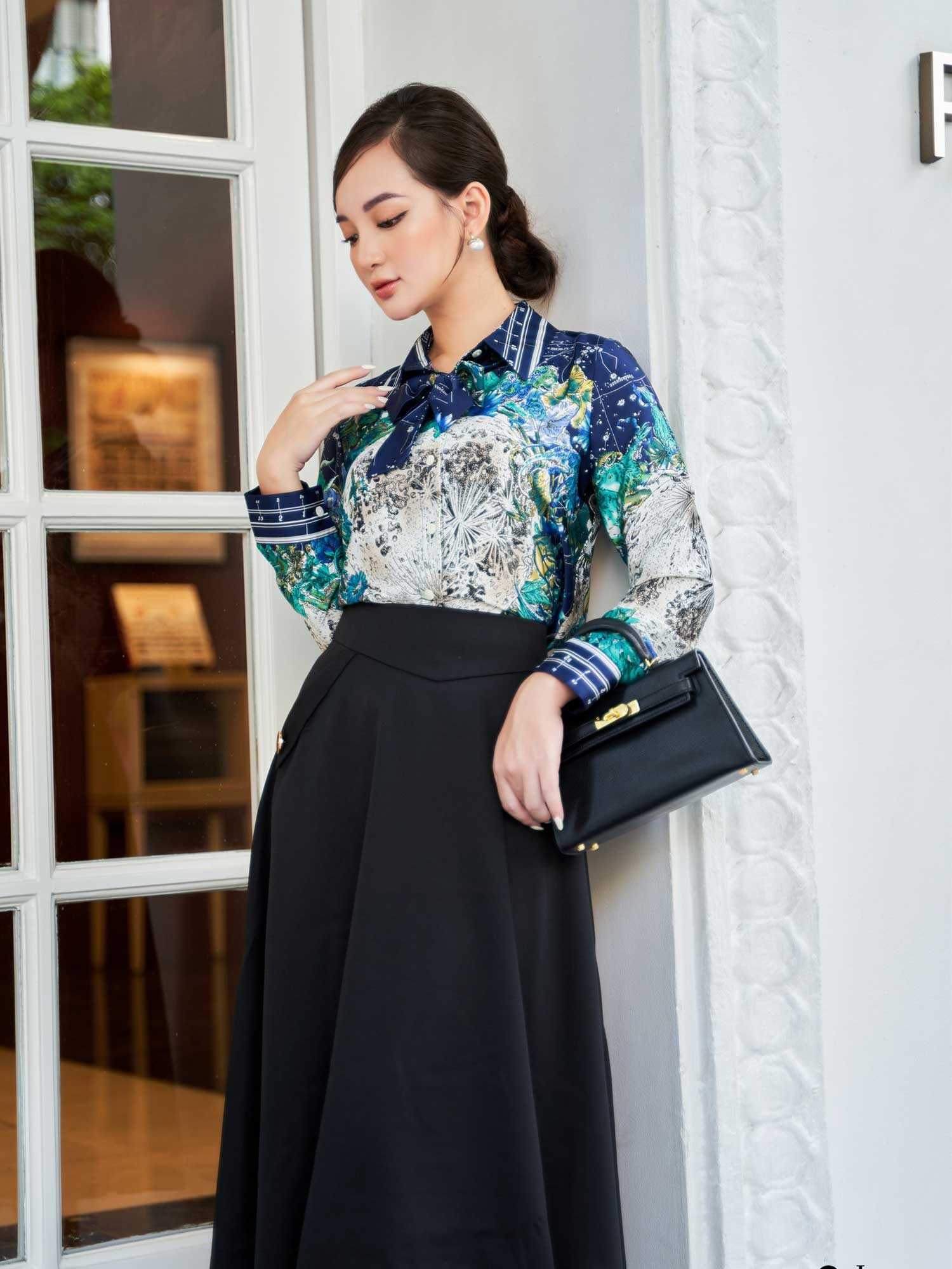 Chân váy nhung tăm chữ A eo cao form ôm Korean slimchic style | Shopee Việt  Nam