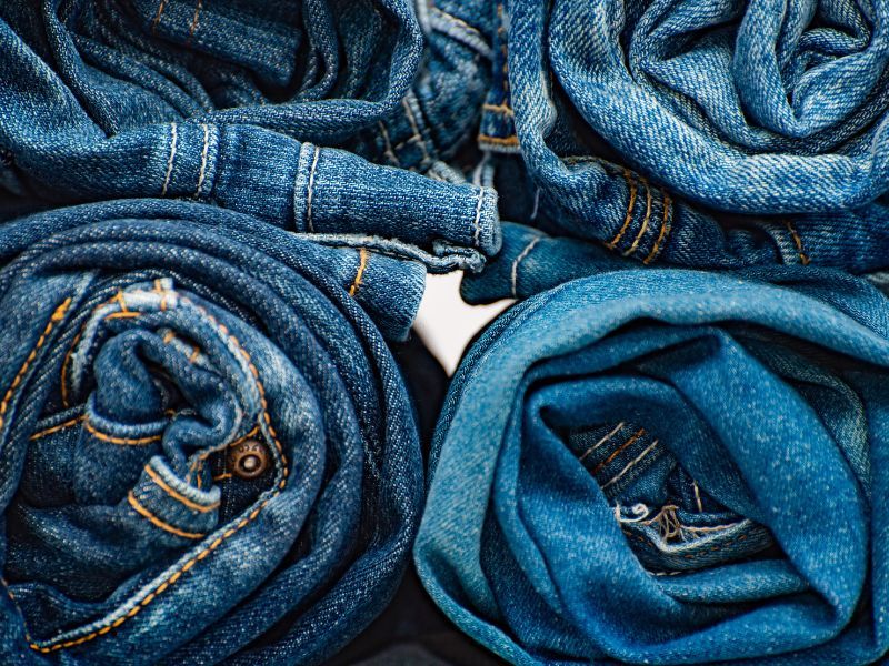 Không nên giặt đồ denim nhiều