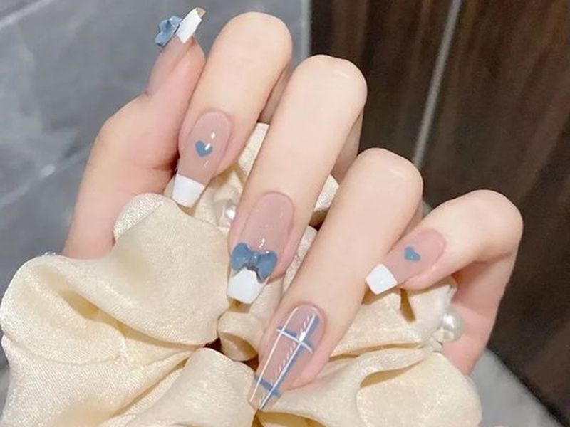 Mẫu nail đáng yêu khi đi dạo phố