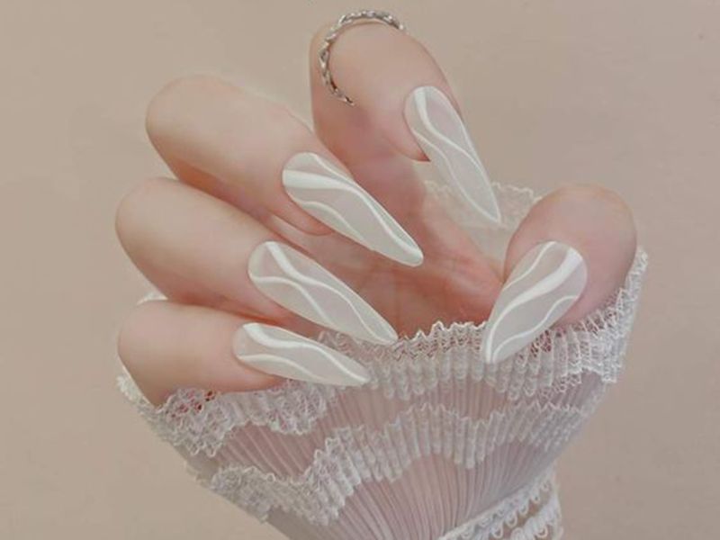 Móng tay ngắn form ngắn màu trắng sữa nail box thiết kế GIÁ RẺ vẽ họa tiết  đơn giản tặng kèm keo dán móng MT003 | Shopee Việt Nam