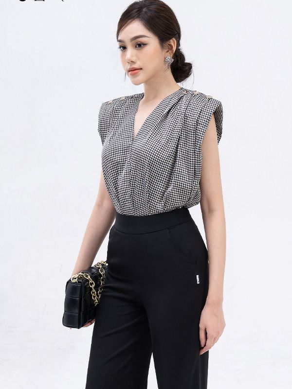 Áo blouse cổ chữ v