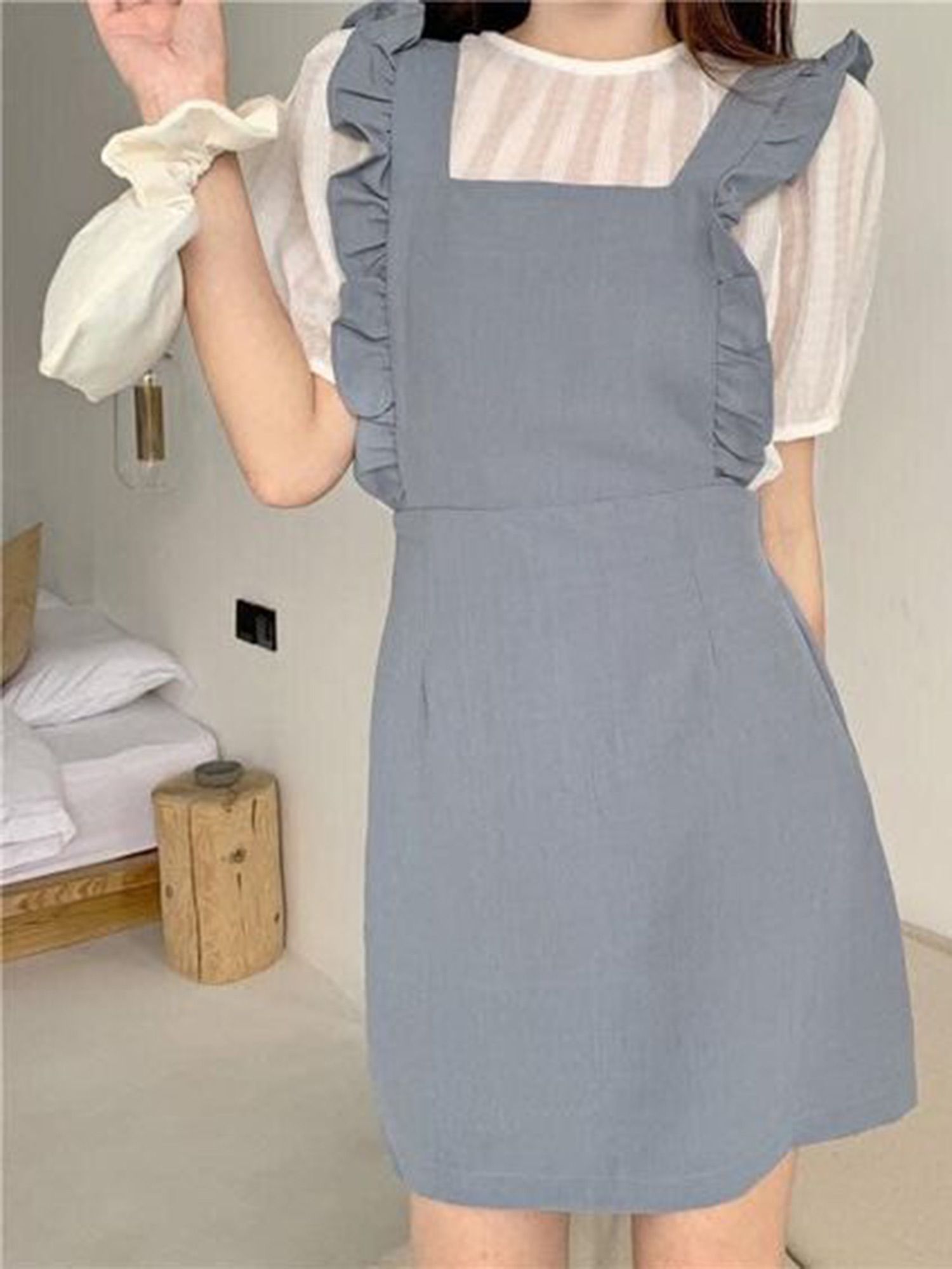 Top 10 Kiểu váy hai dây đẹp nhất cho cô nàng trong ngày nắng nóng -  toplist.vn