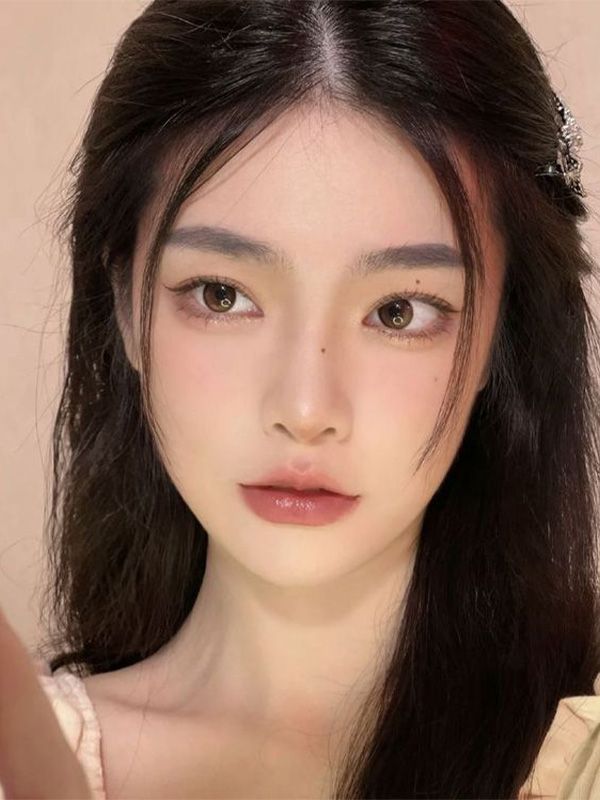 Makeup tone tự nhiên