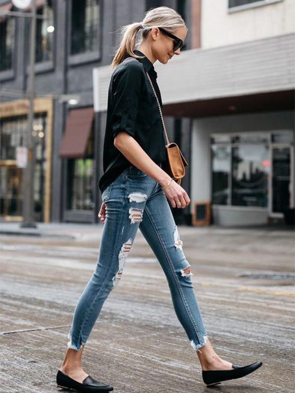 Kết hợp giày tây nữ cùng quần jeans