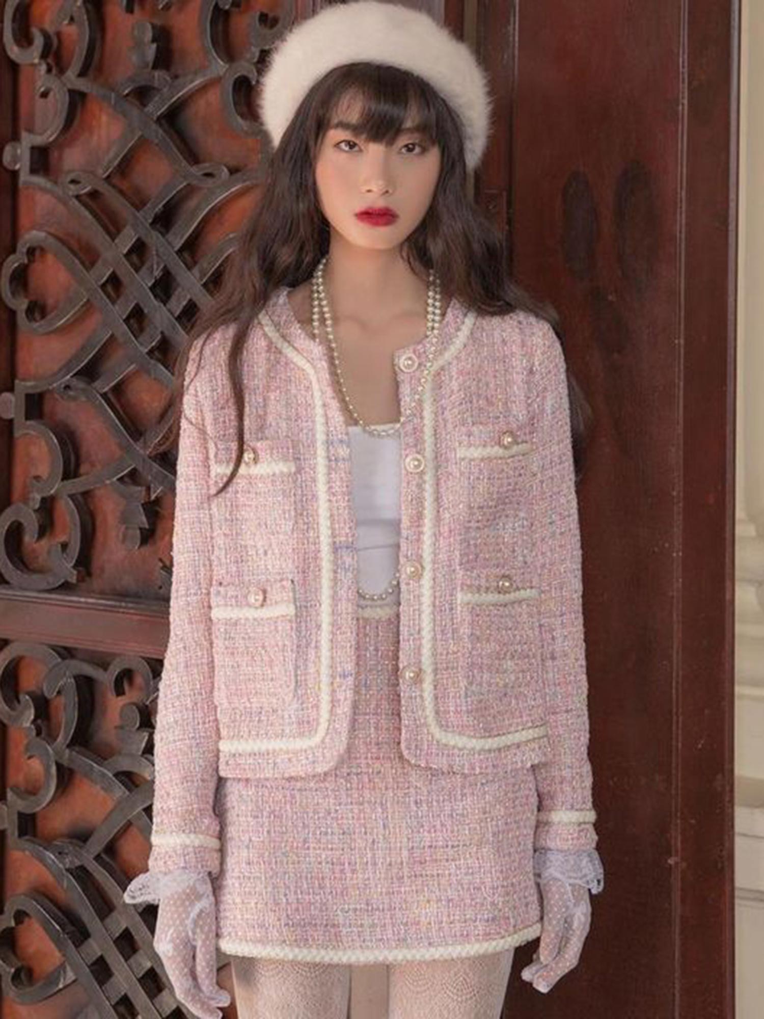 Bộ dạ tweed hồng pastel dịu dàng, nữ tính cho nữ