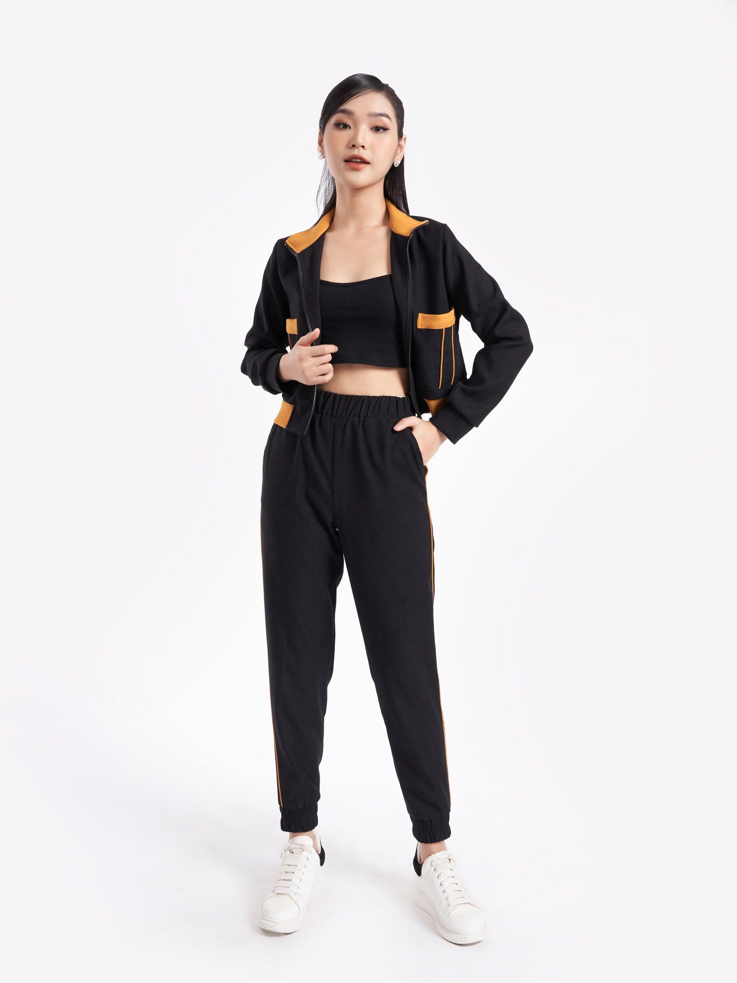 Set Thể Thao Áo Croptop