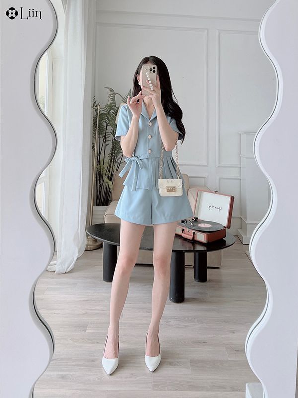 Áo babydoll màu xanh pastel hiện đại